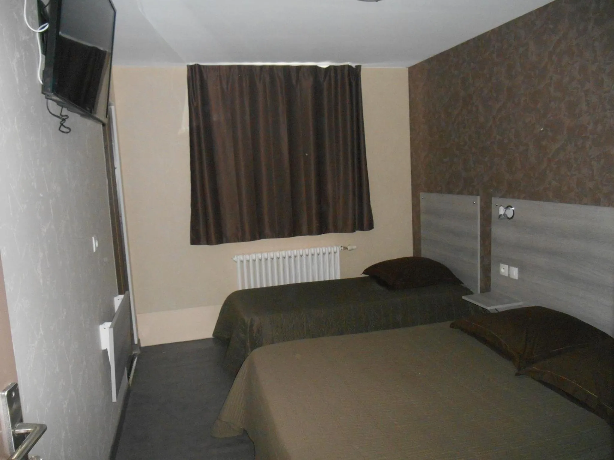 Bedroom, Bed in Hôtel La Tente Verte