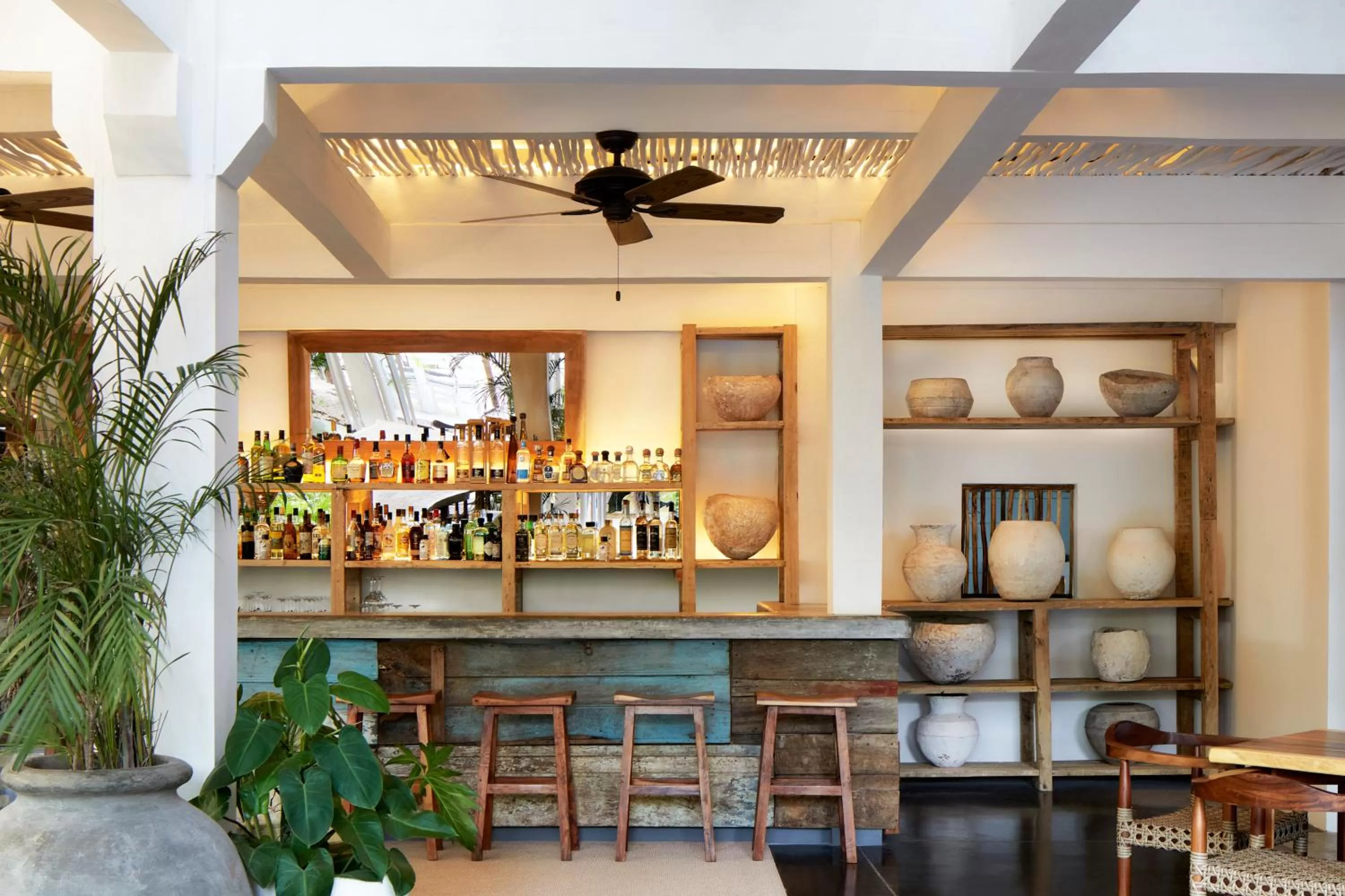 Lounge or bar in Kimpton Aluna Resort Tulum by IHG
