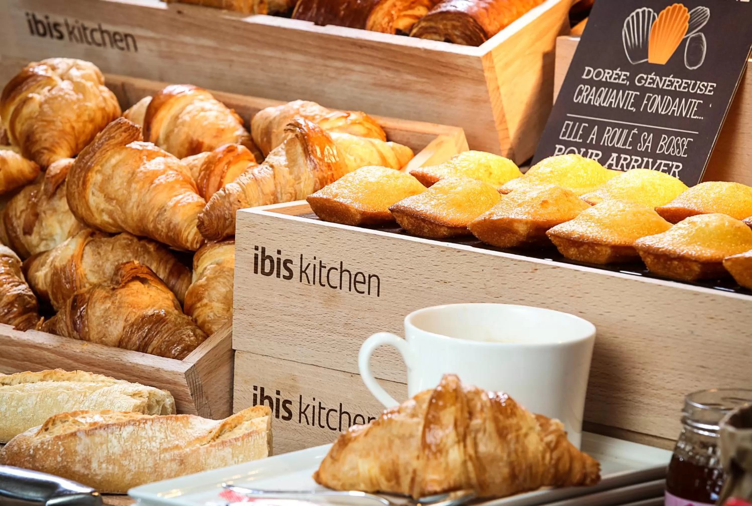 Buffet breakfast in Ibis Sevilla