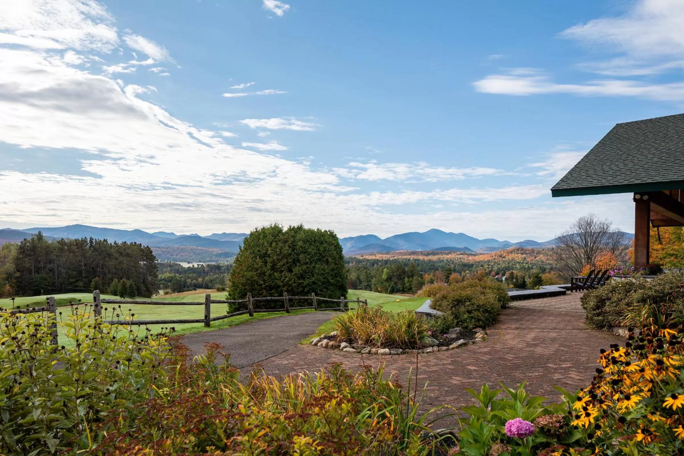Meeting/conference room in Crowne Plaza Lake Placid by IHG