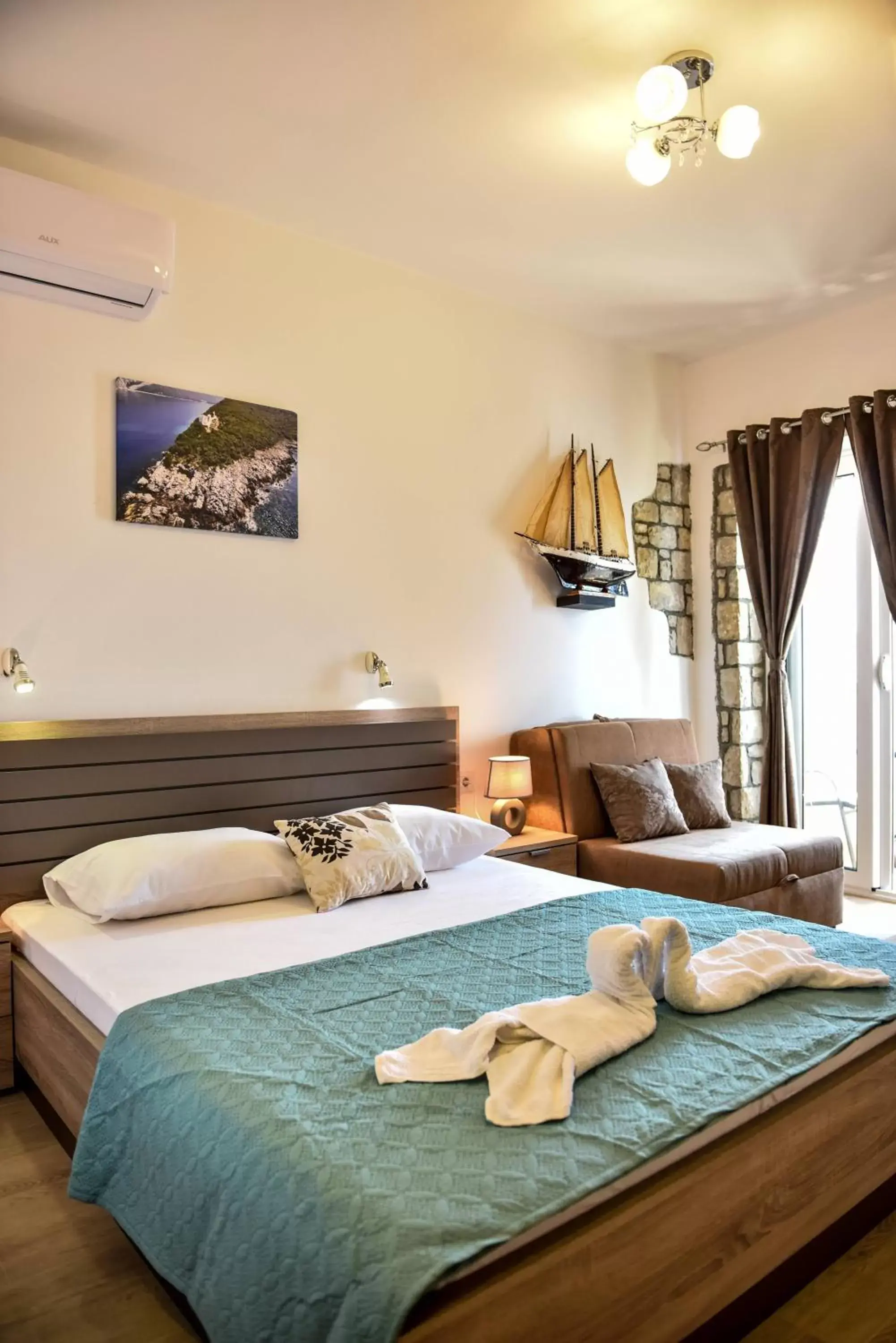 Triple Room with Sea View in Villa Dulcinea Triple Room with Sea View in Villa Dulcinea