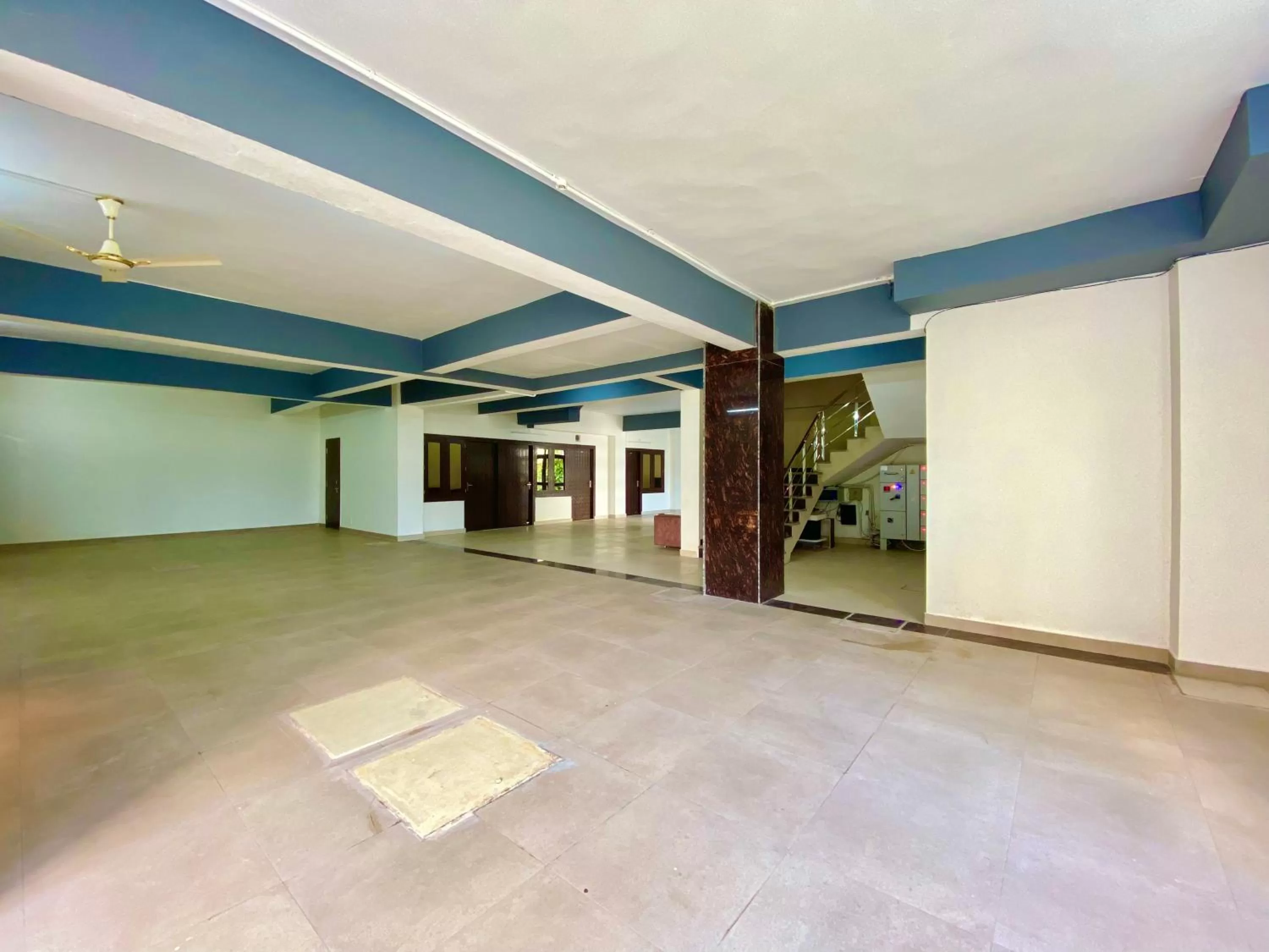 Parking, Lobby/Reception in Hotel Shiv Inn Near Secret Waterfall