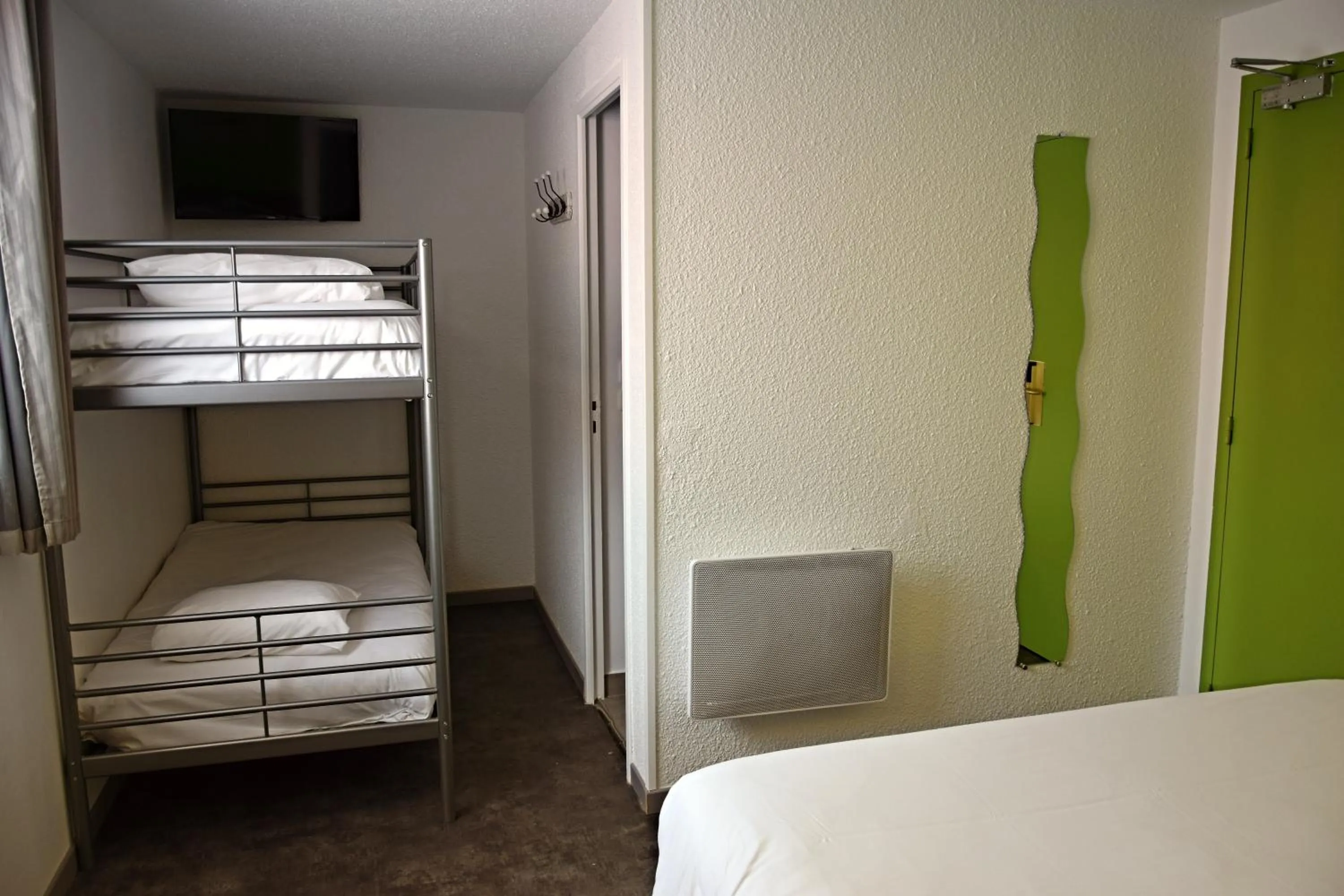 bunk bed, Bed in Contact Hotel Le Seino Marin - Cléon Elbeuf Rouen