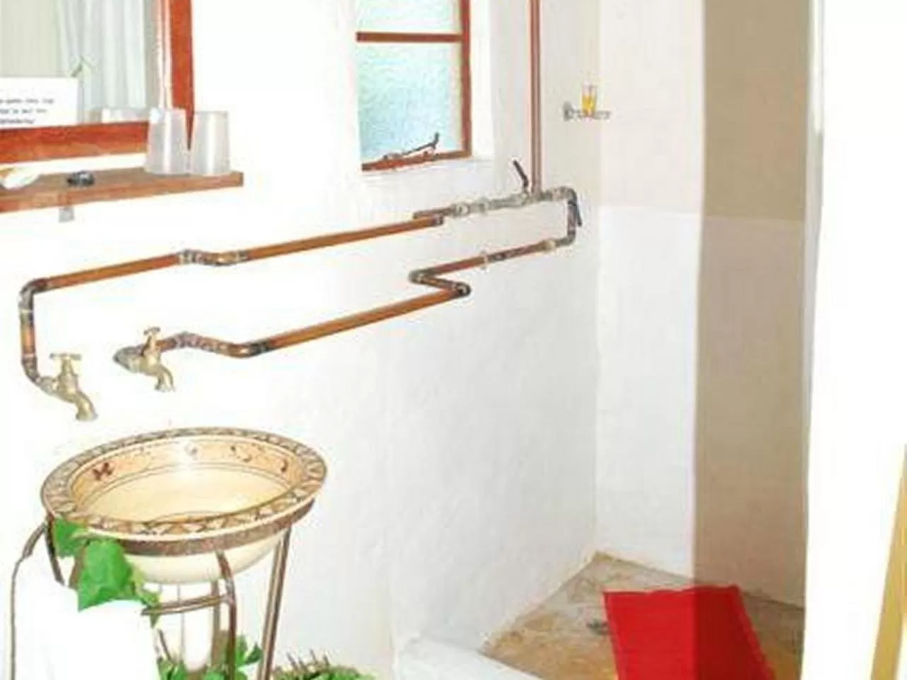 Bathroom in Discovery Bed and Breakfast