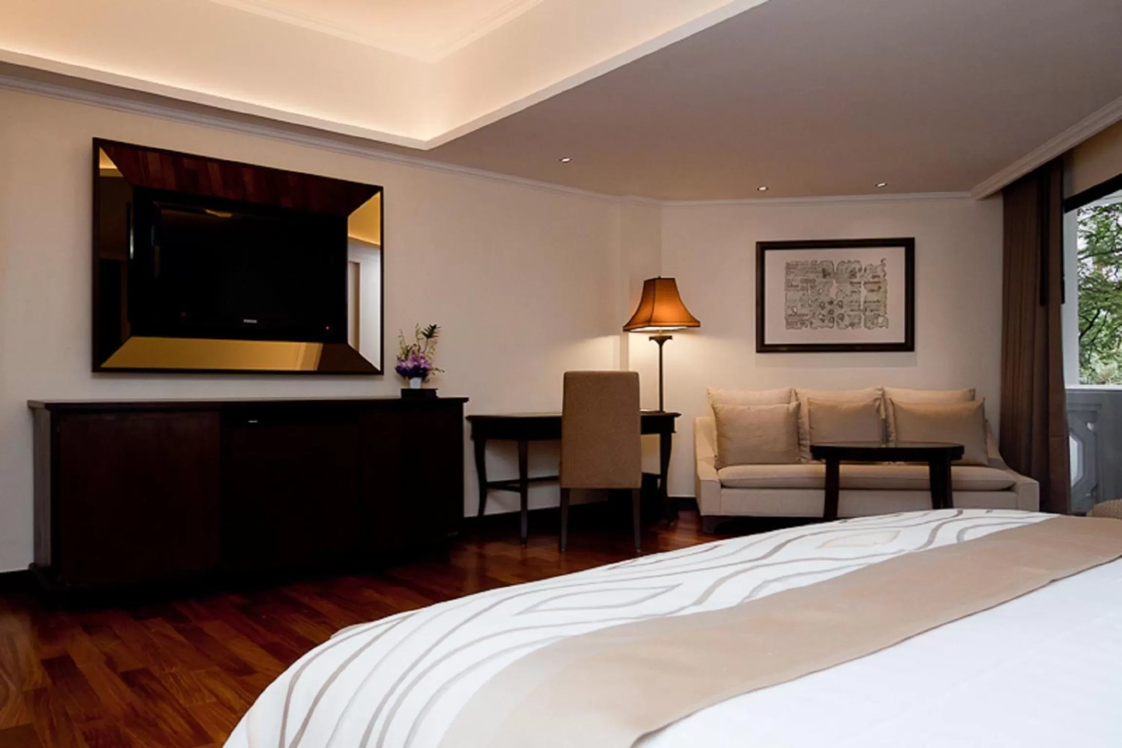 TV and multimedia, Bed in Anantara Riverside Bangkok Resort