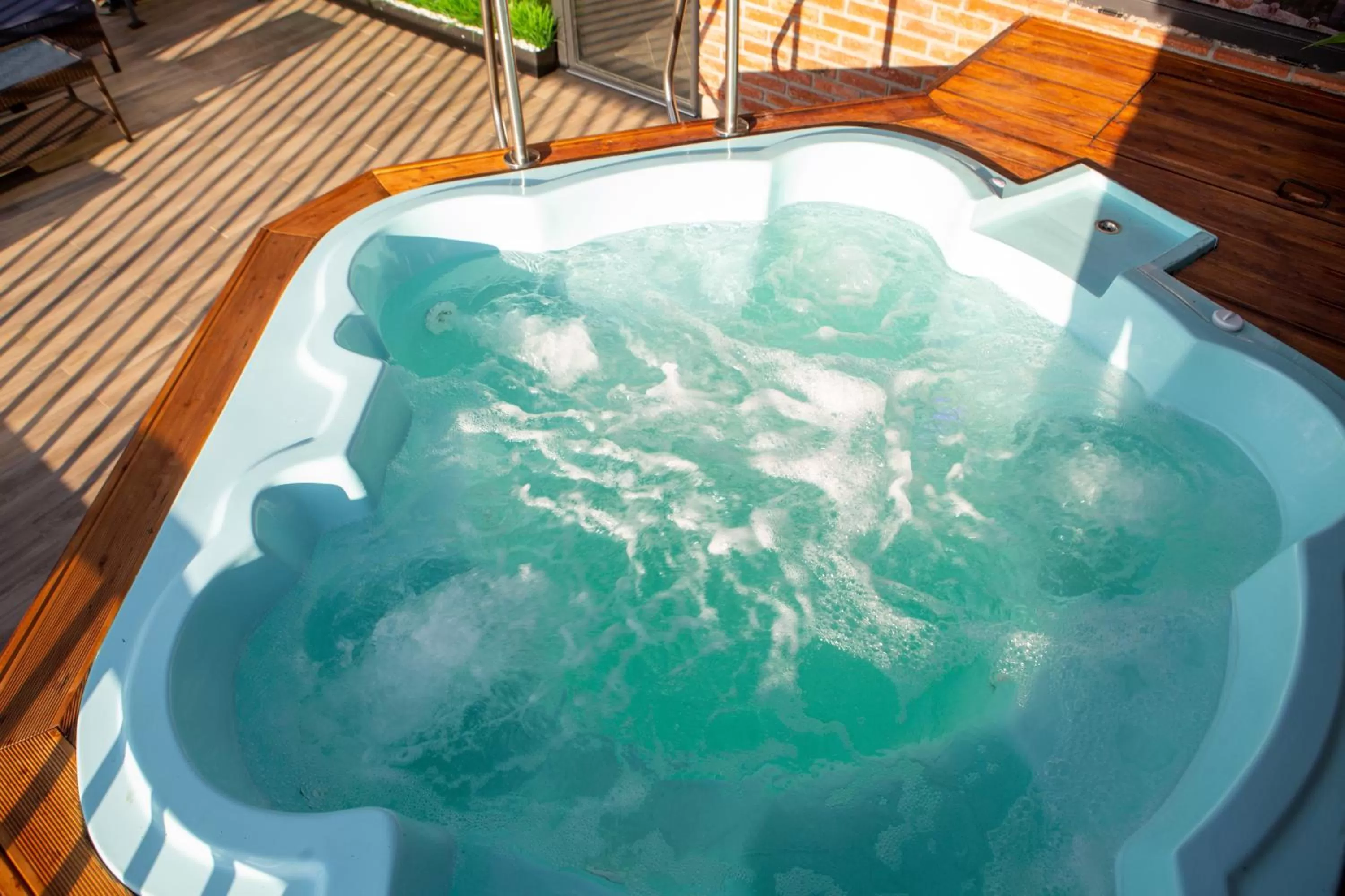 Massage, Swimming Pool in Boutique Hotel