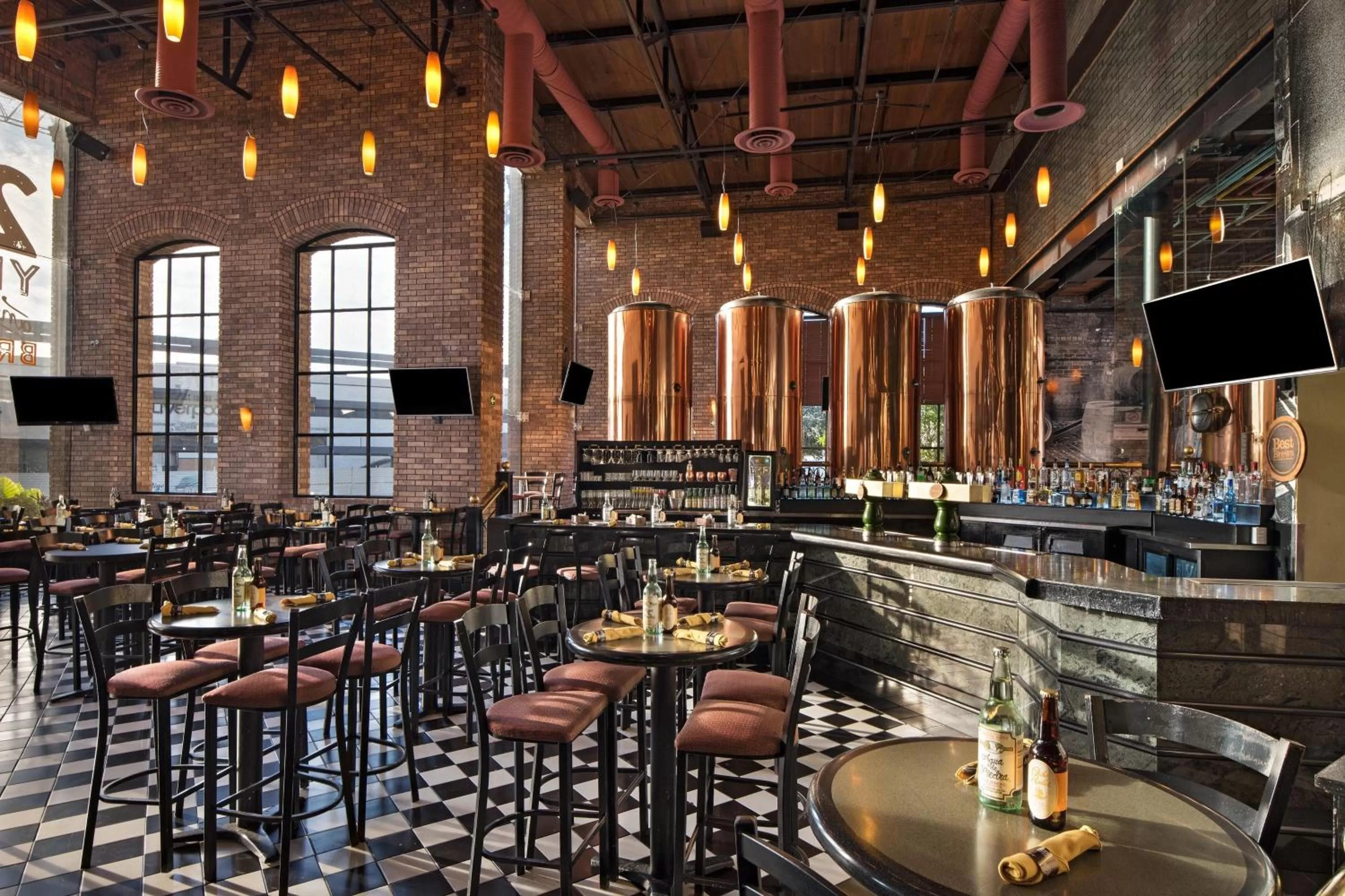 Restaurant/places to eat in Four Points by Sheraton Galerias Monterrey