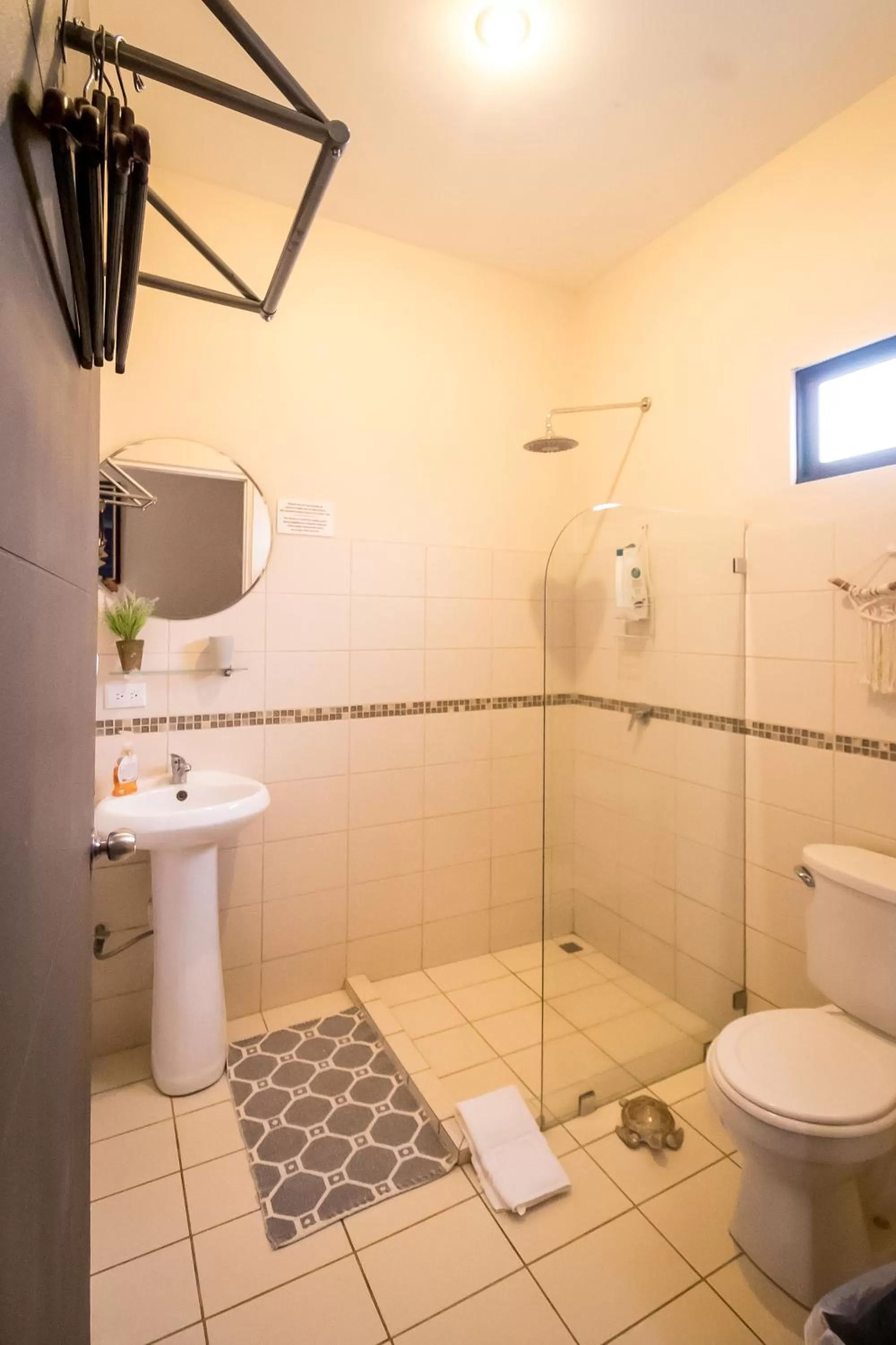 Bathroom in Terida Airport B&B