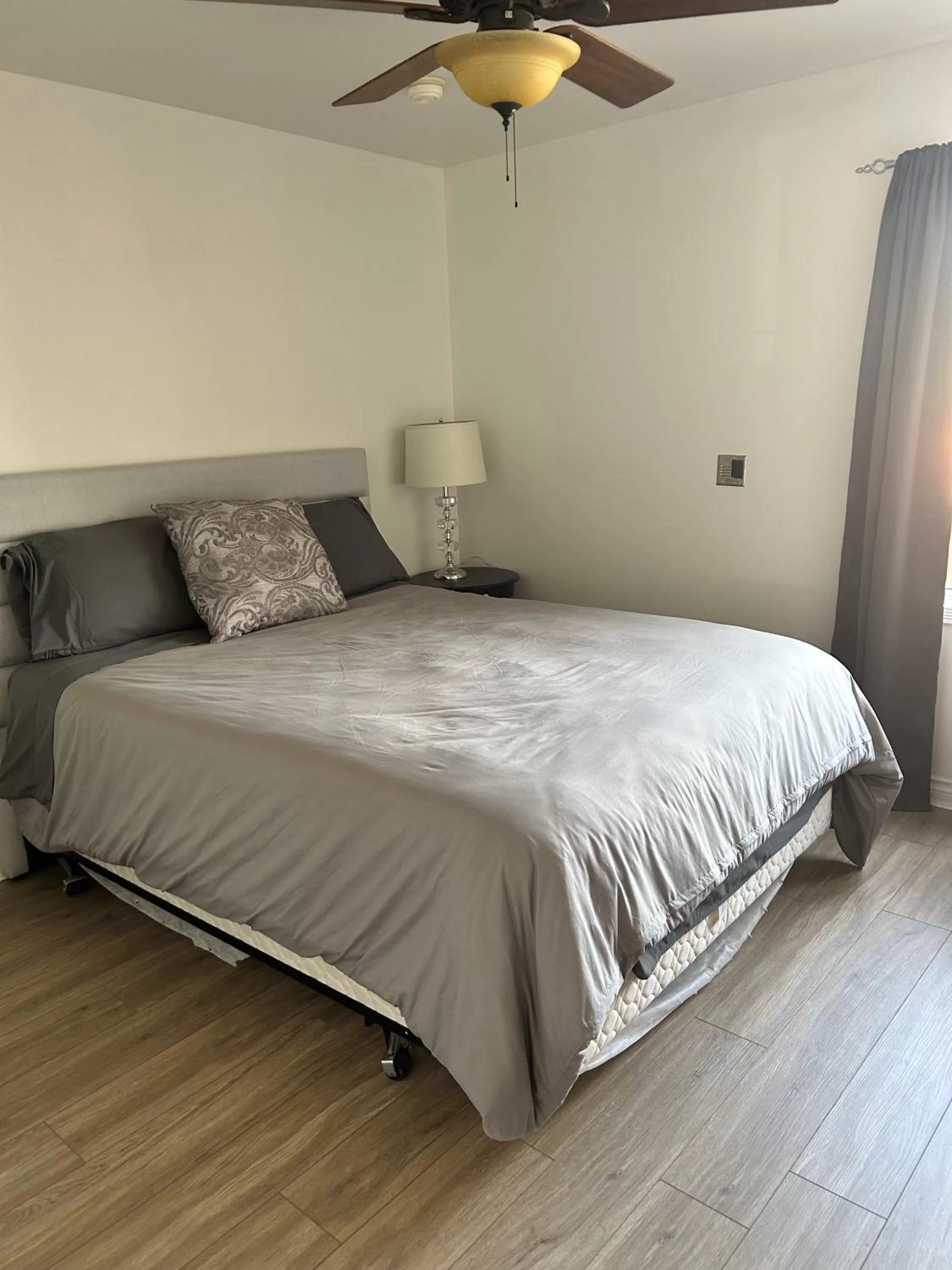 Bed in Sonora Desert Inn