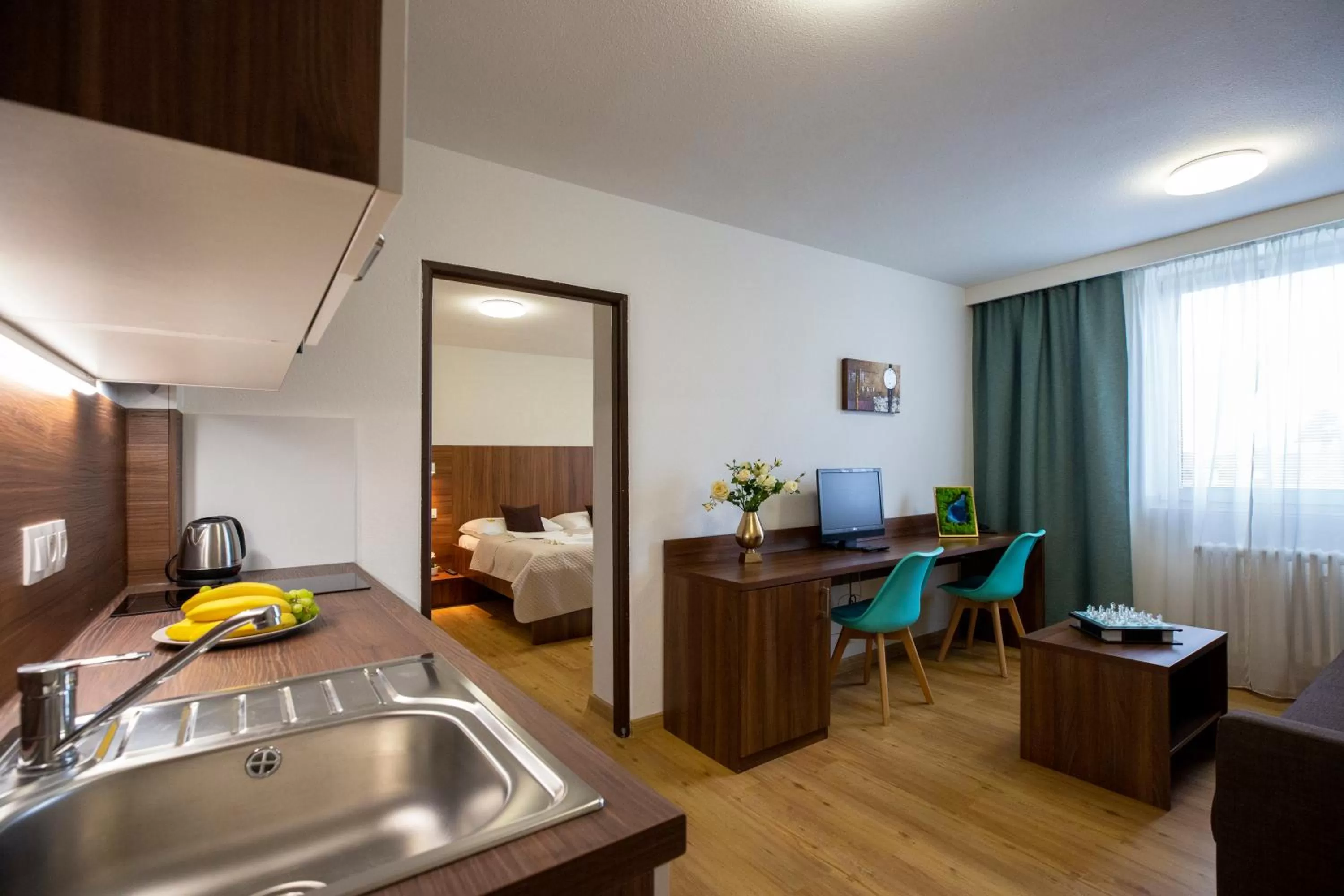 Kitchen or kitchenette in WX Hotel