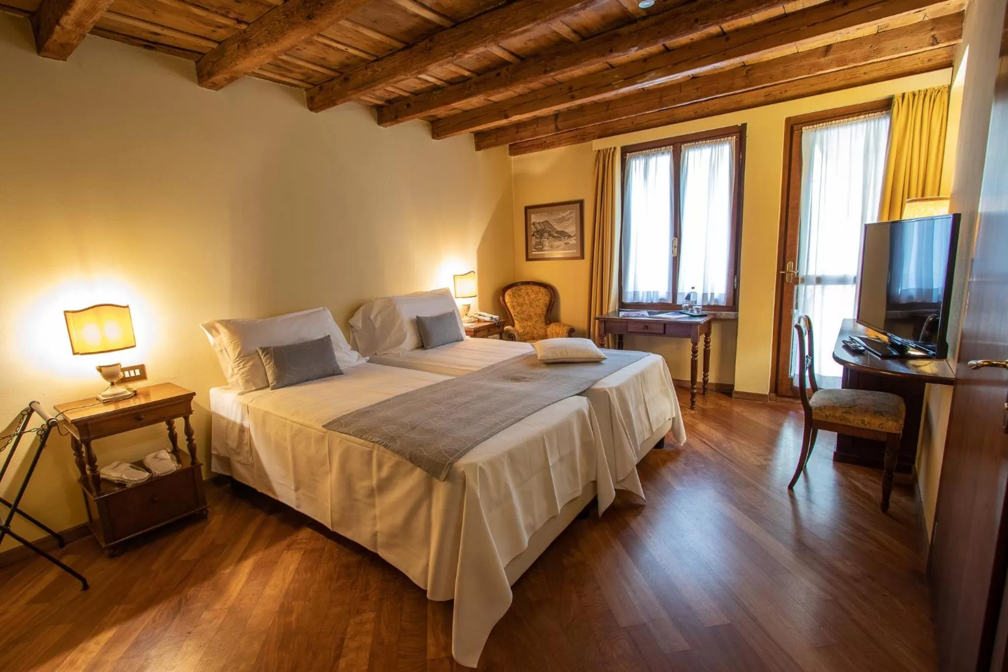 Photo of the whole room, Bed in Albergo Le Due Corti