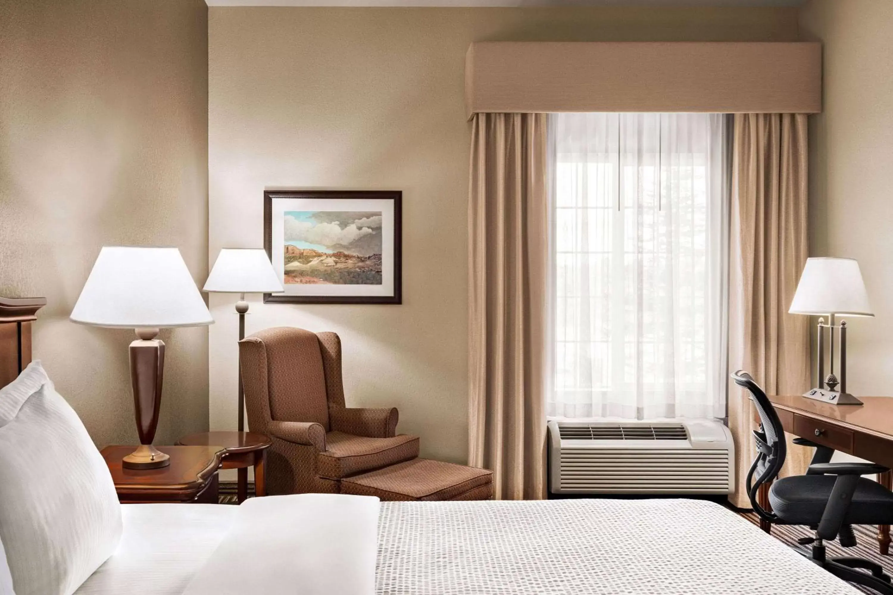 Queen Room - Mobility Access in La Quinta by Wyndham Trinidad Queen Room - Mobility Access in La Quinta by Wyndham Trinidad