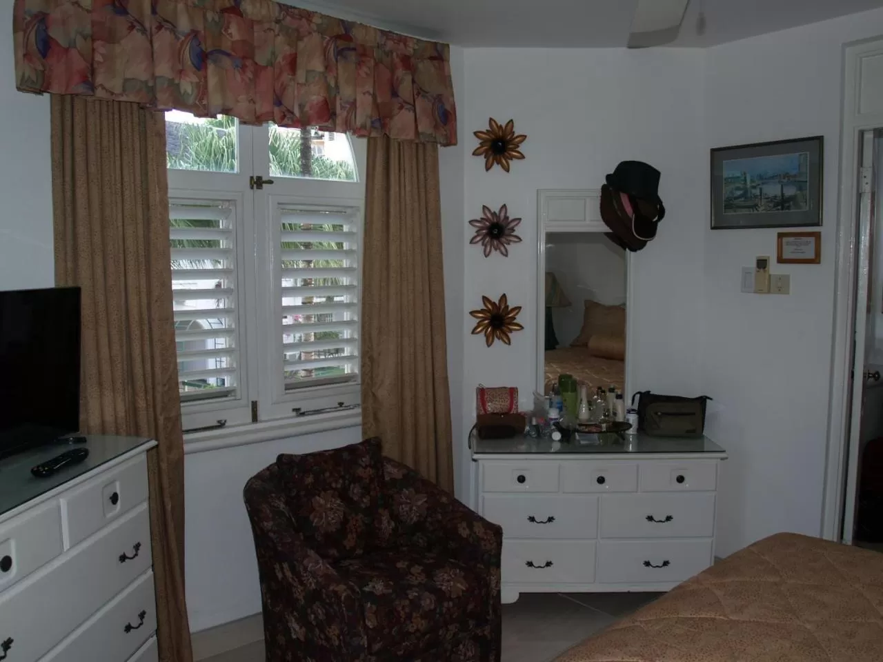 Bed, Seating Area in Sandcastles Resort, Ocho Rios