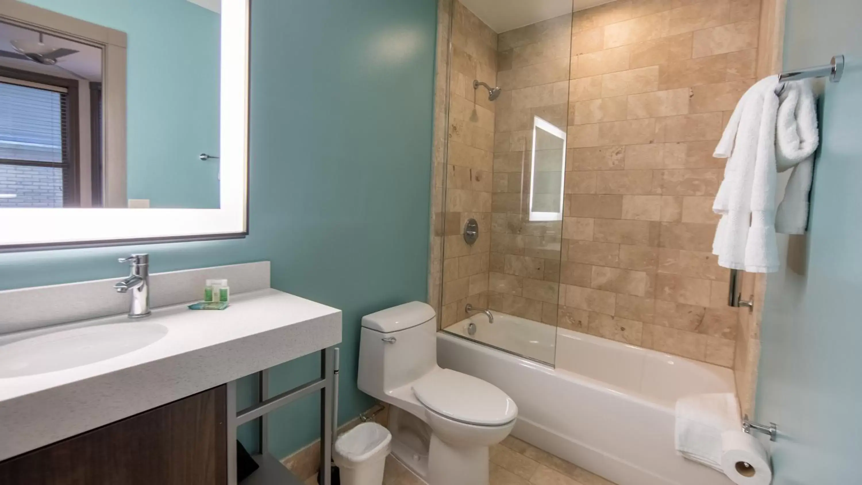 One-Bedroom Standard Room in Holiday Inn Club Vacations New Orleans Resort One-Bedroom Standard Room in Holiday Inn Club Vacations New Orleans Resort