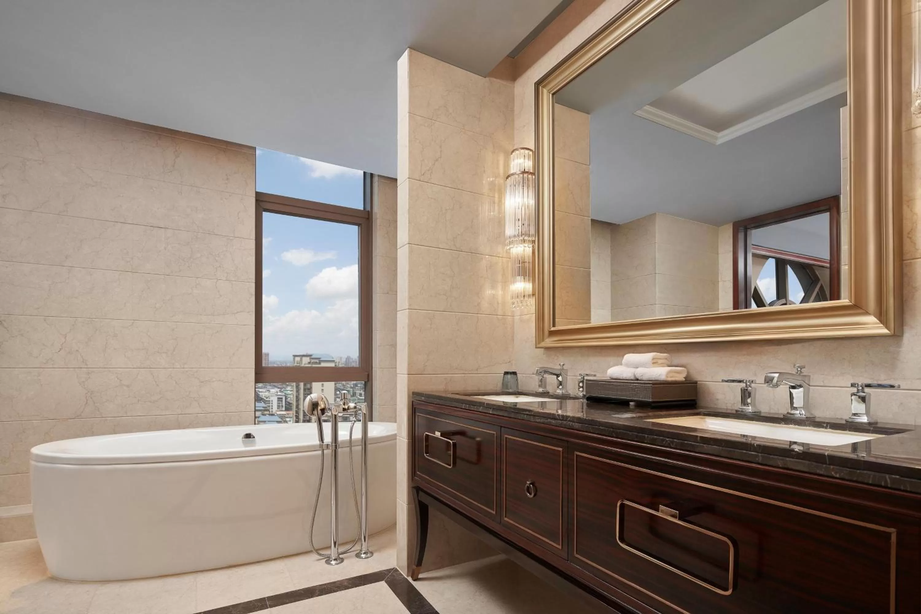 Bathroom in Sheraton Shantou Hotel