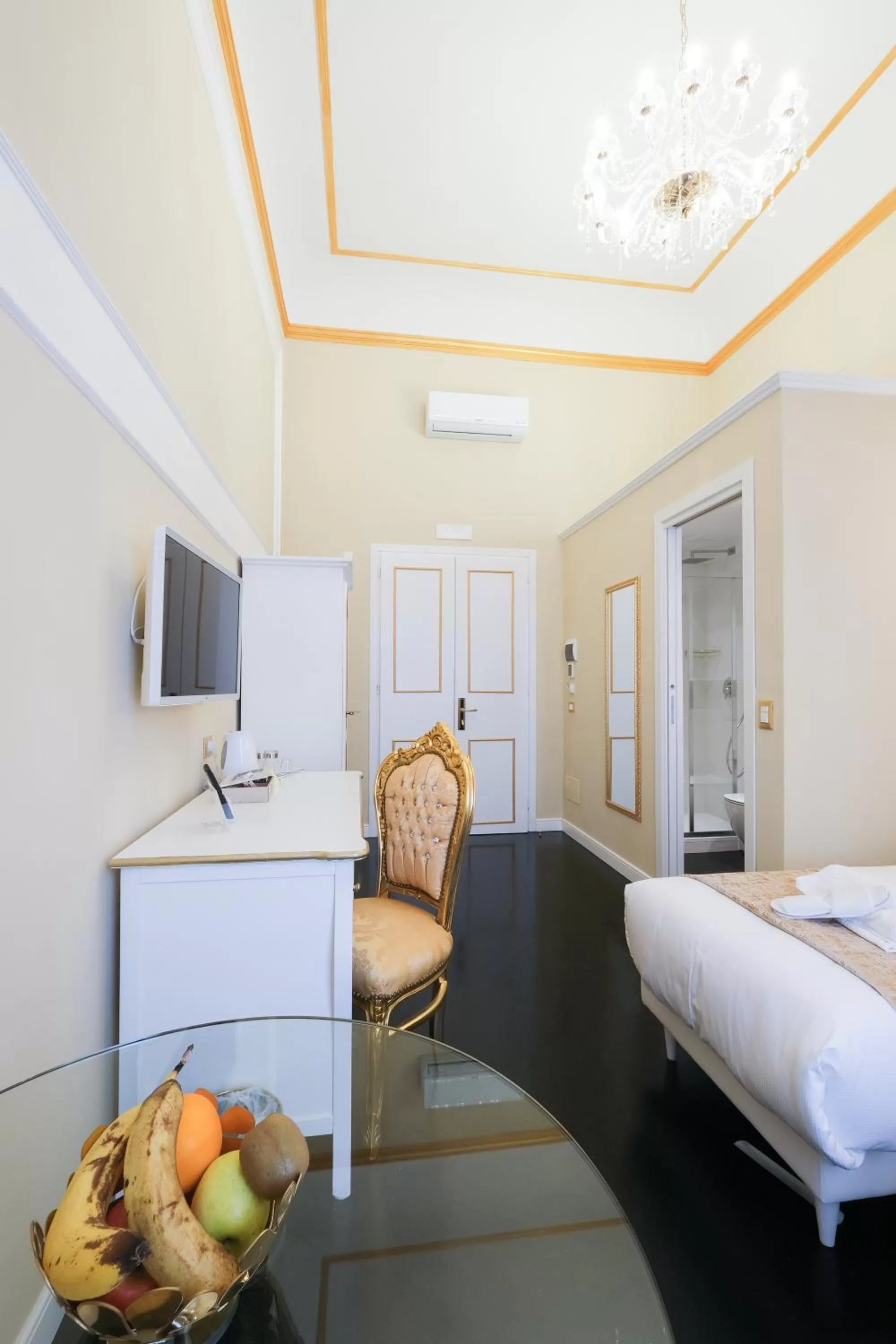 Bedroom, Bed in B&B Kingsman