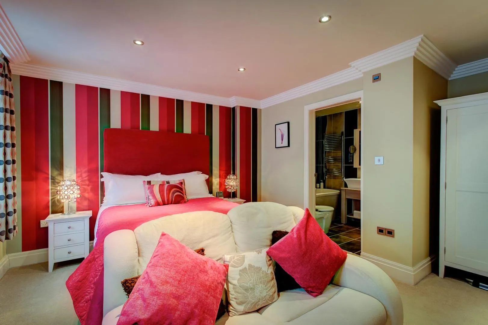 Bedroom, Bed in Number One South Beach