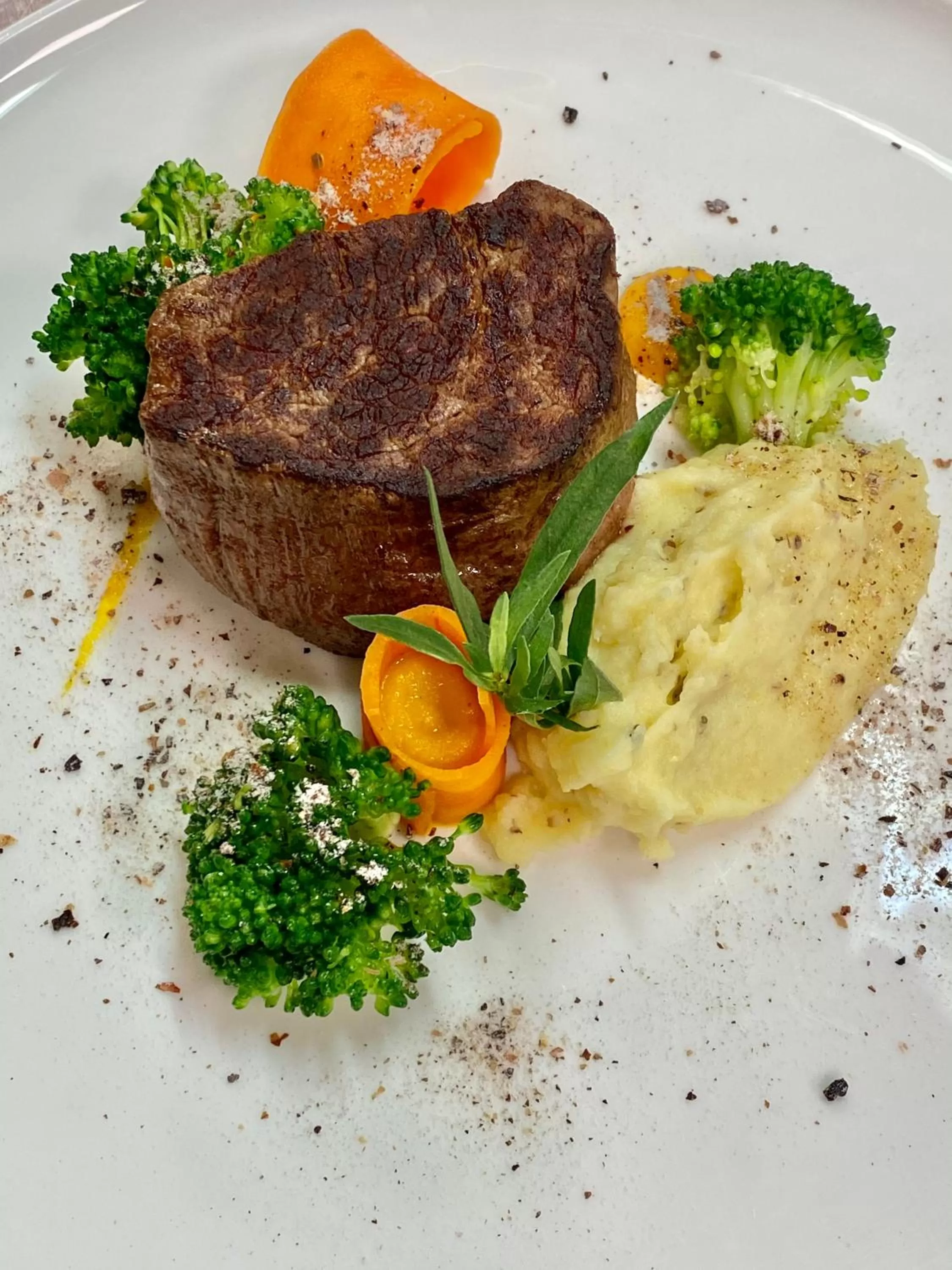 Food in Alpenloge Hotel