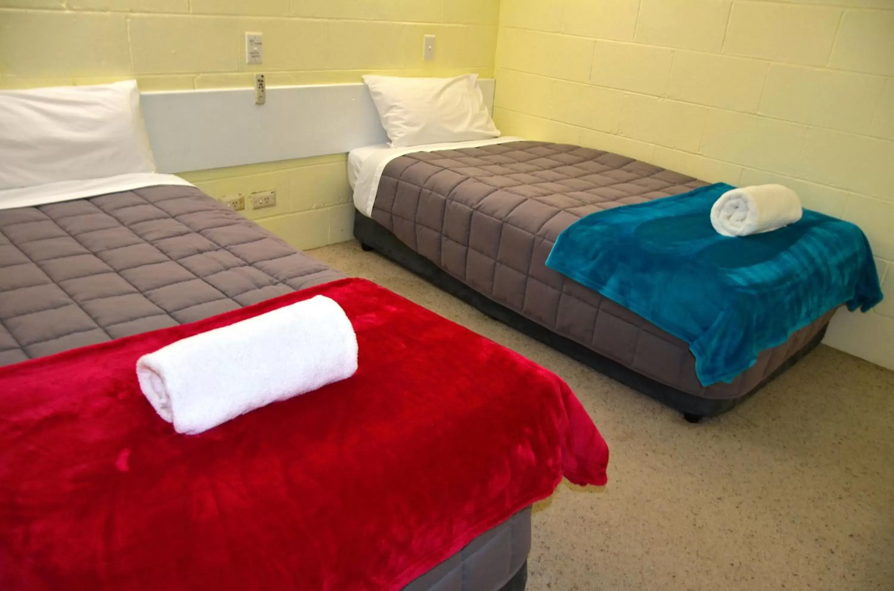 Classic Family Room in Charles Sturt Motor Inn Classic Family Room in Charles Sturt Motor Inn