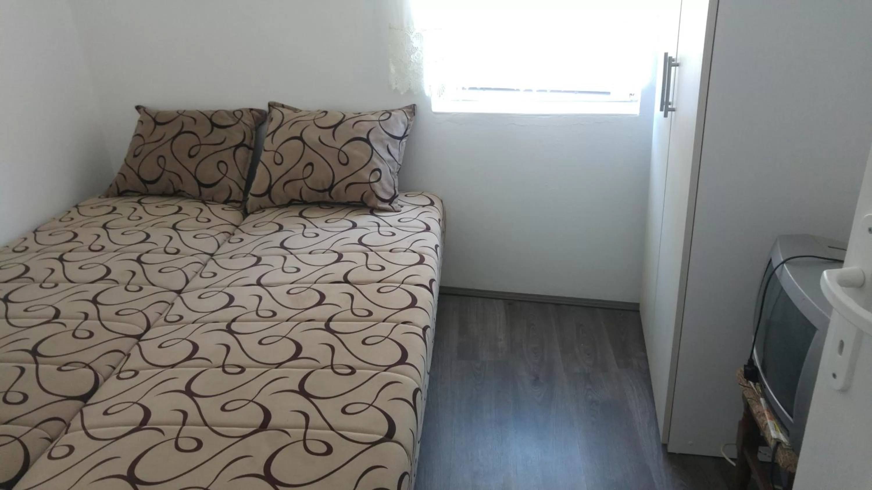 Staff in Prenociste H2O