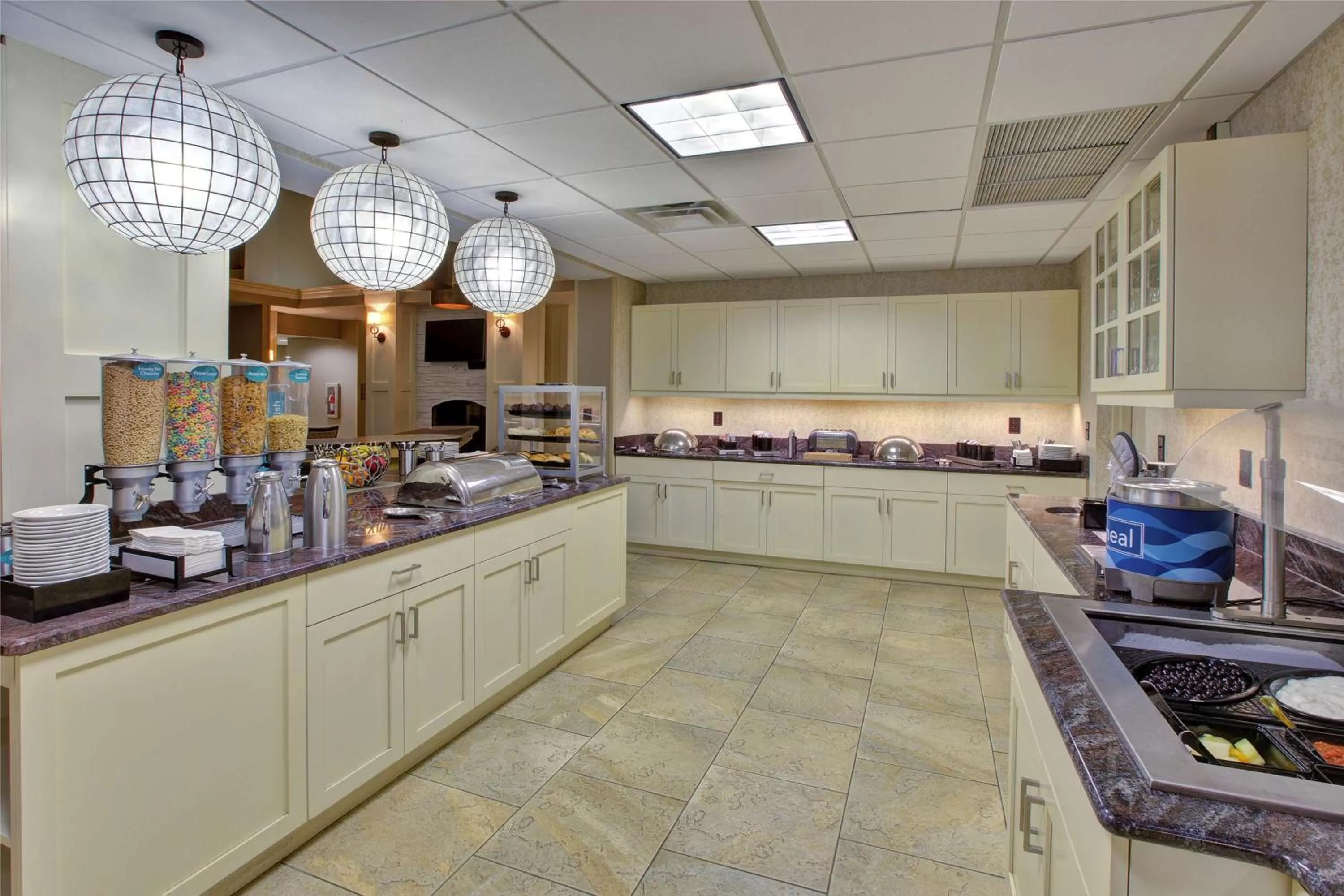 Breakfast in Homewood Suites by Hilton Dayton South