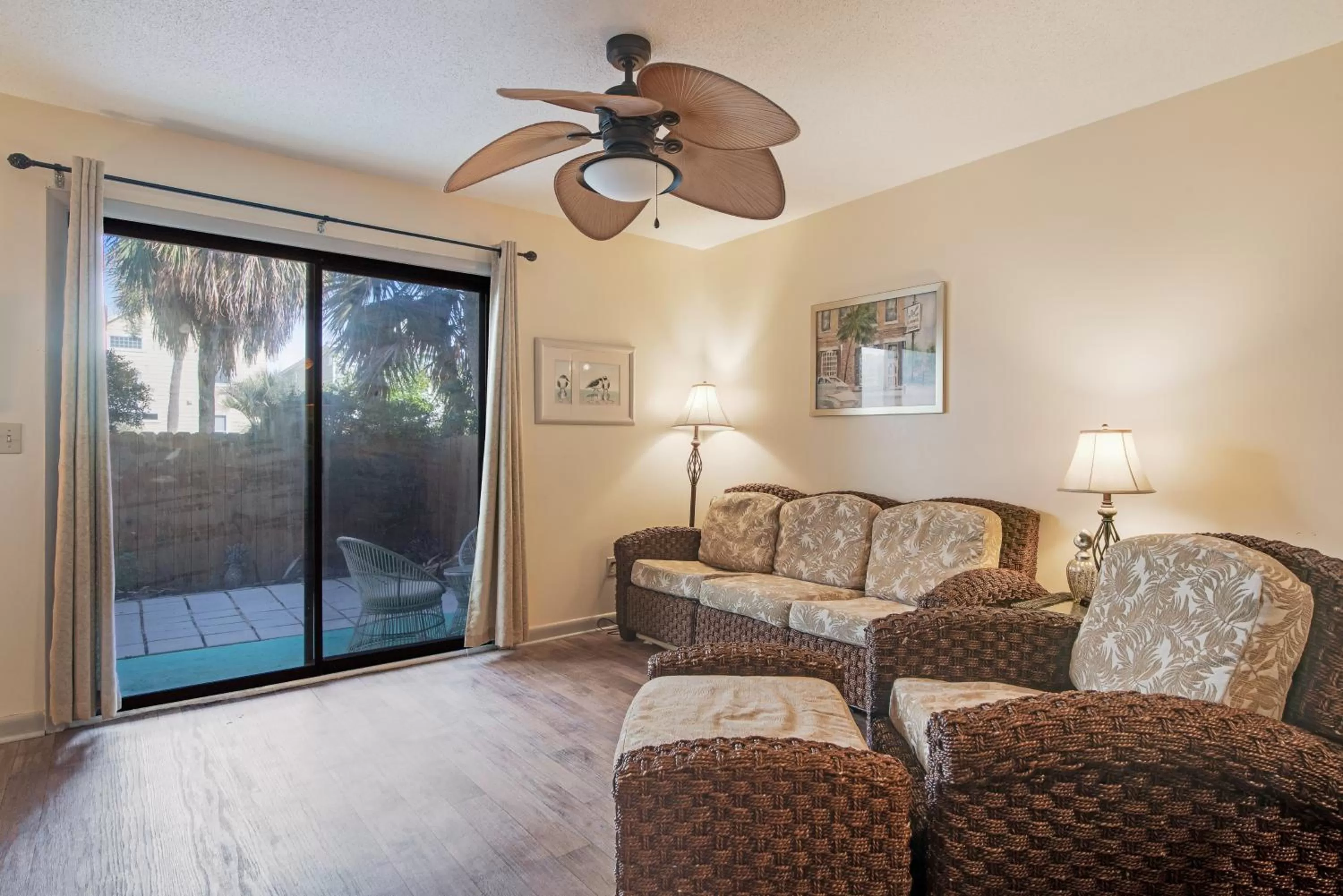 Seating Area in Tarpon 10