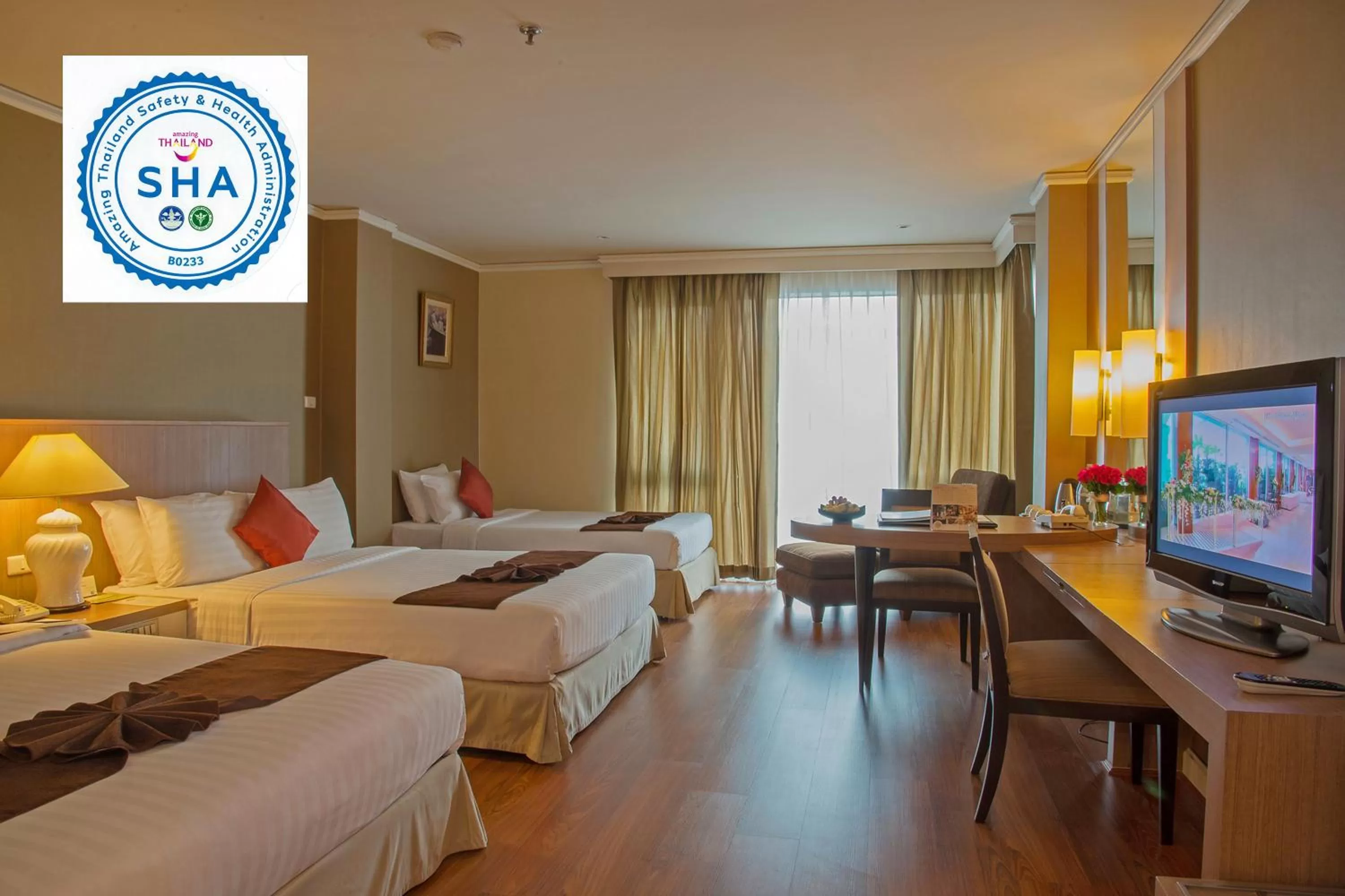 Bed in Royal Princess Larn Luang - SHA Extra Plus