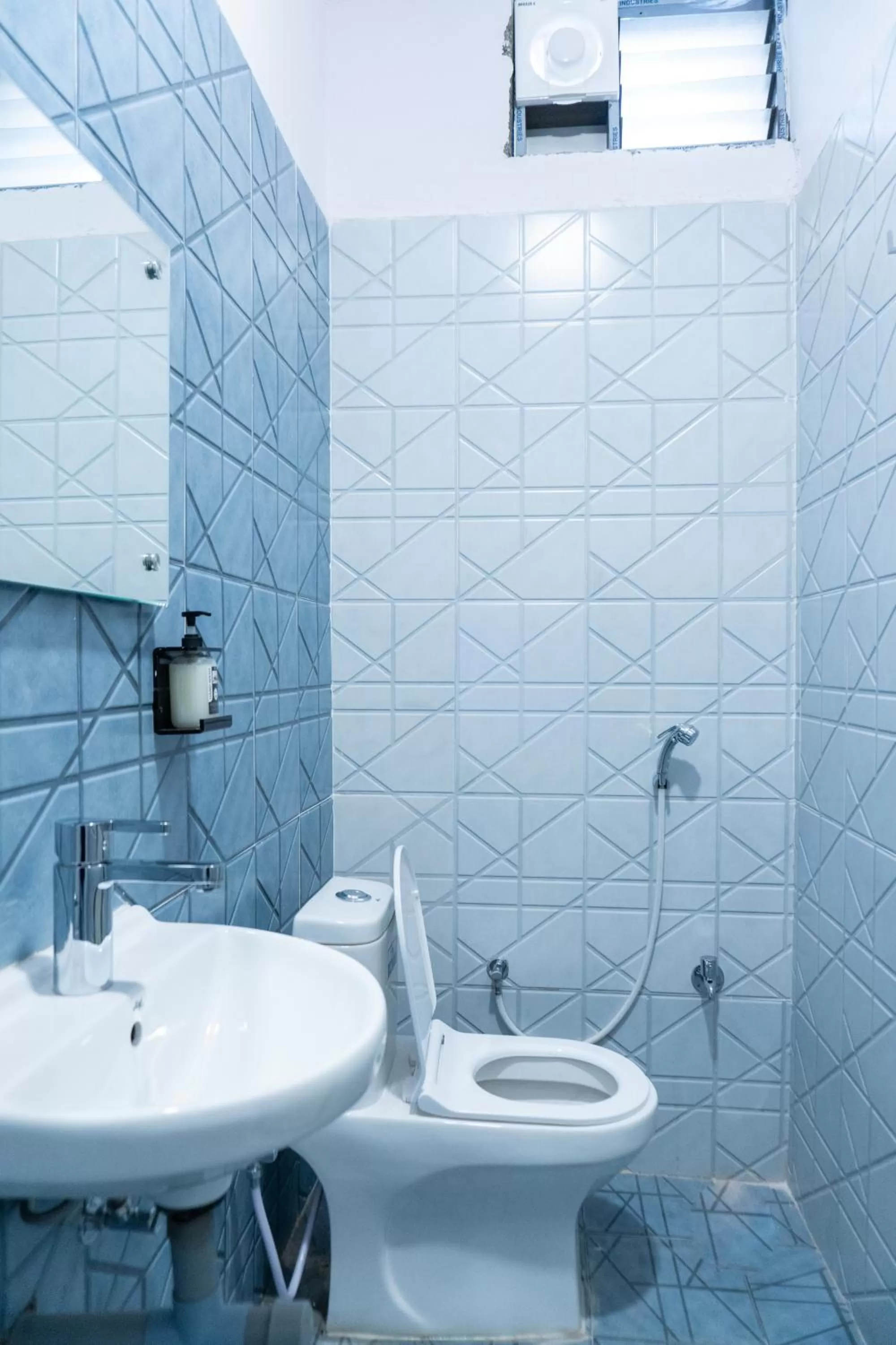 Bathroom in Sukoon Pearl inn