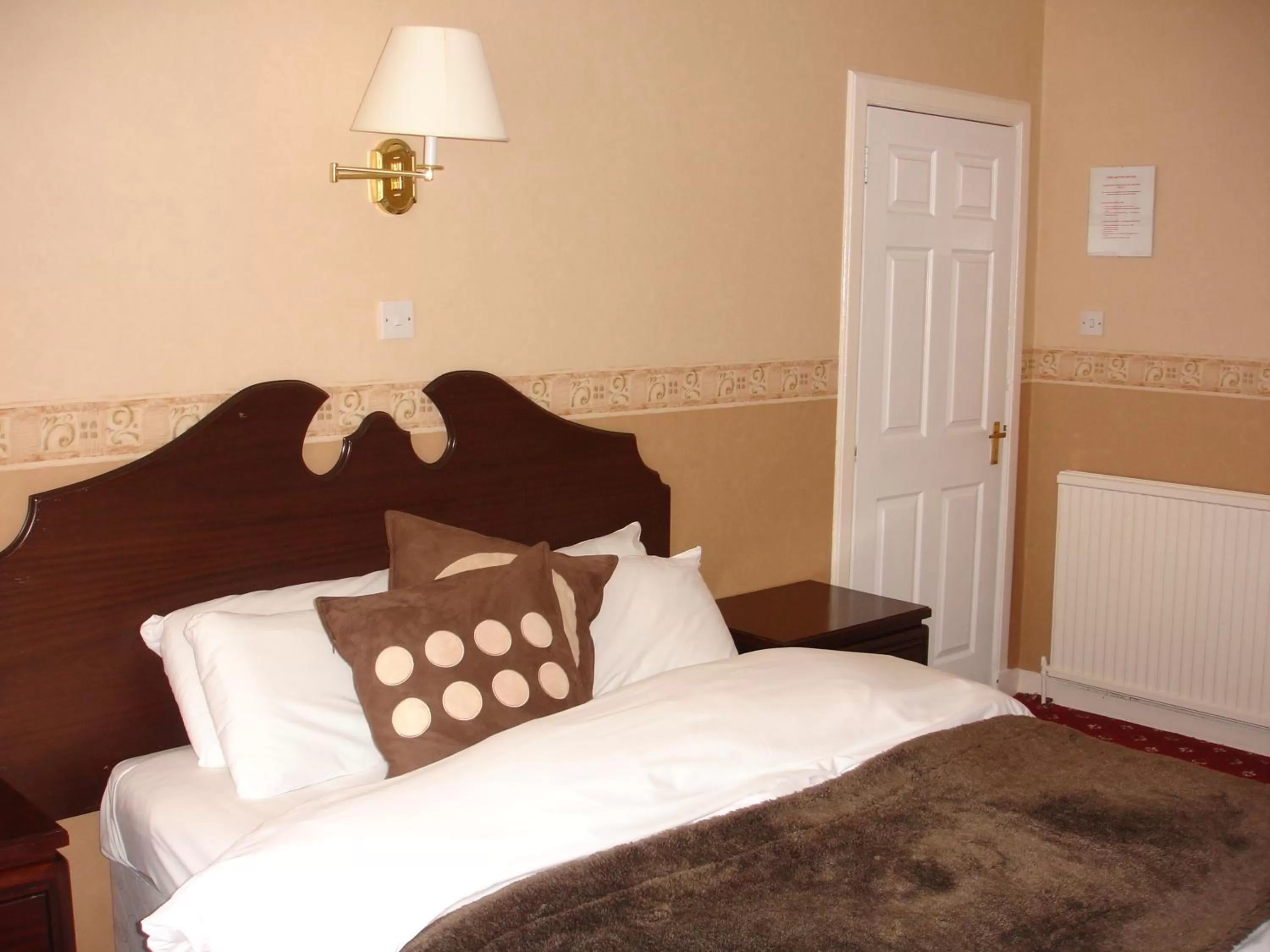 Bedroom, Bed in The Park Hotel