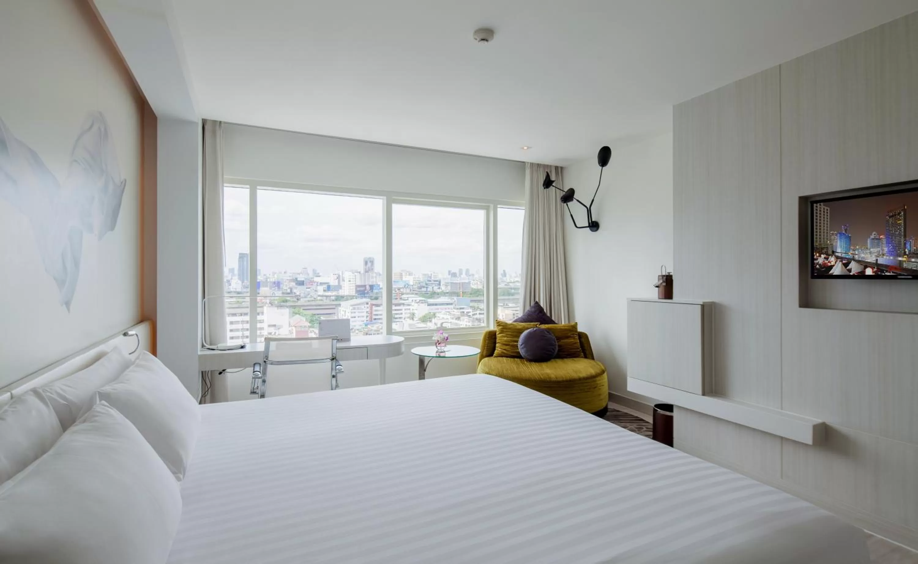 Bed in Centara Watergate Pavilion Hotel Bangkok