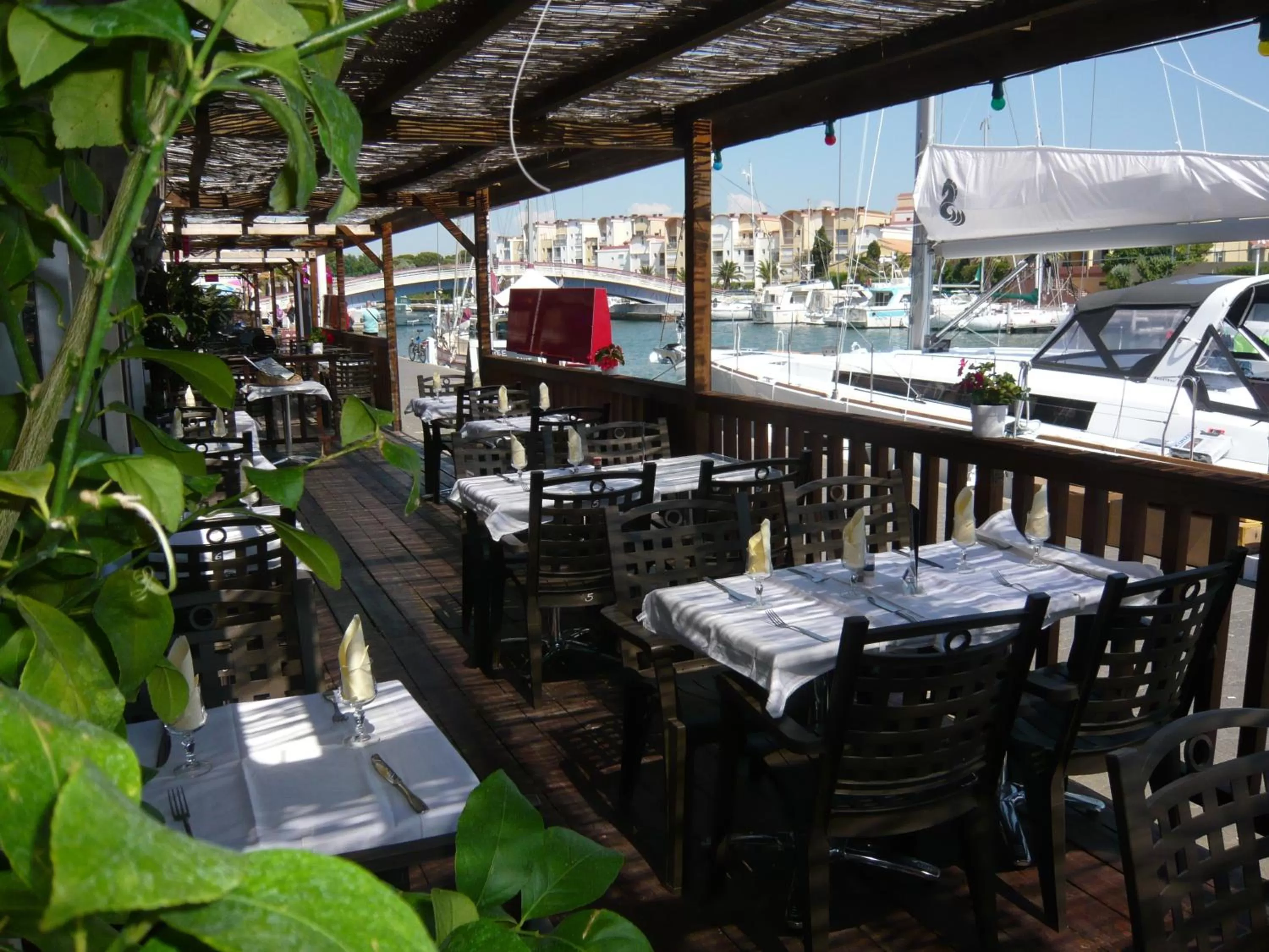 Patio in Hôtel Port Beach