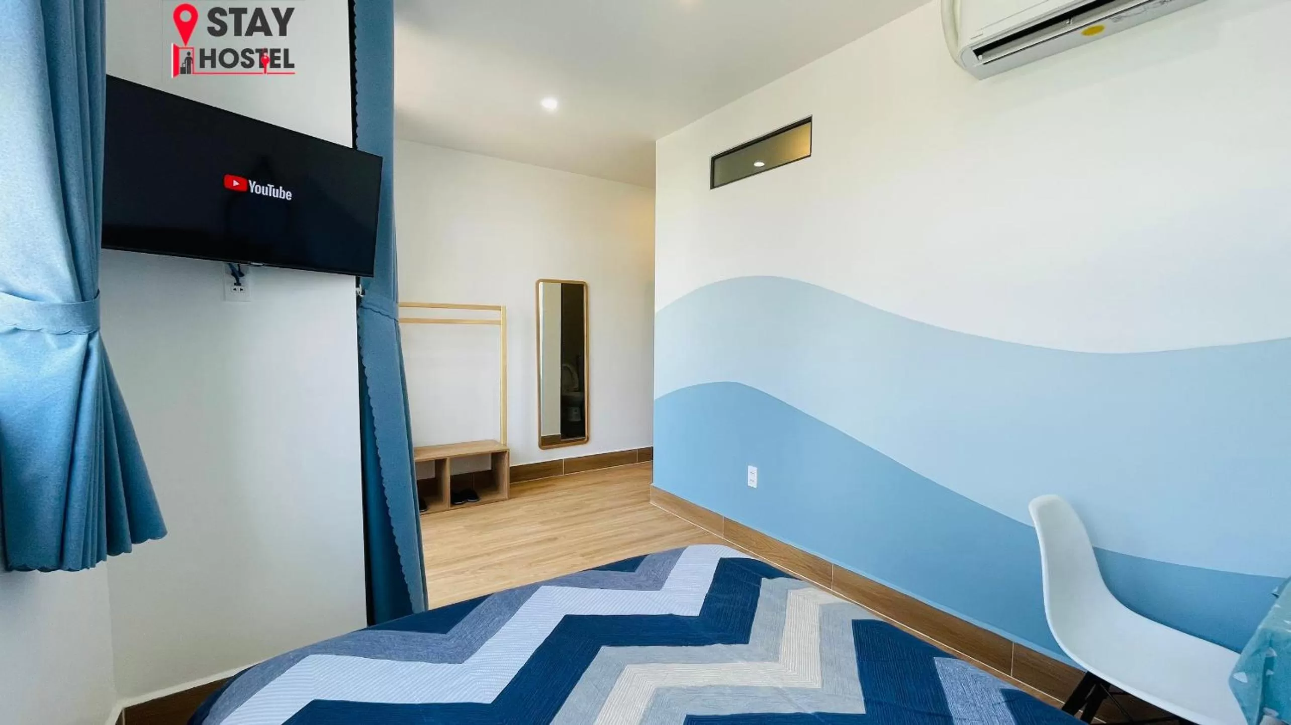 Photo of the whole room, TV/Entertainment Center in STAY hostel 2 - 350m from the ferry