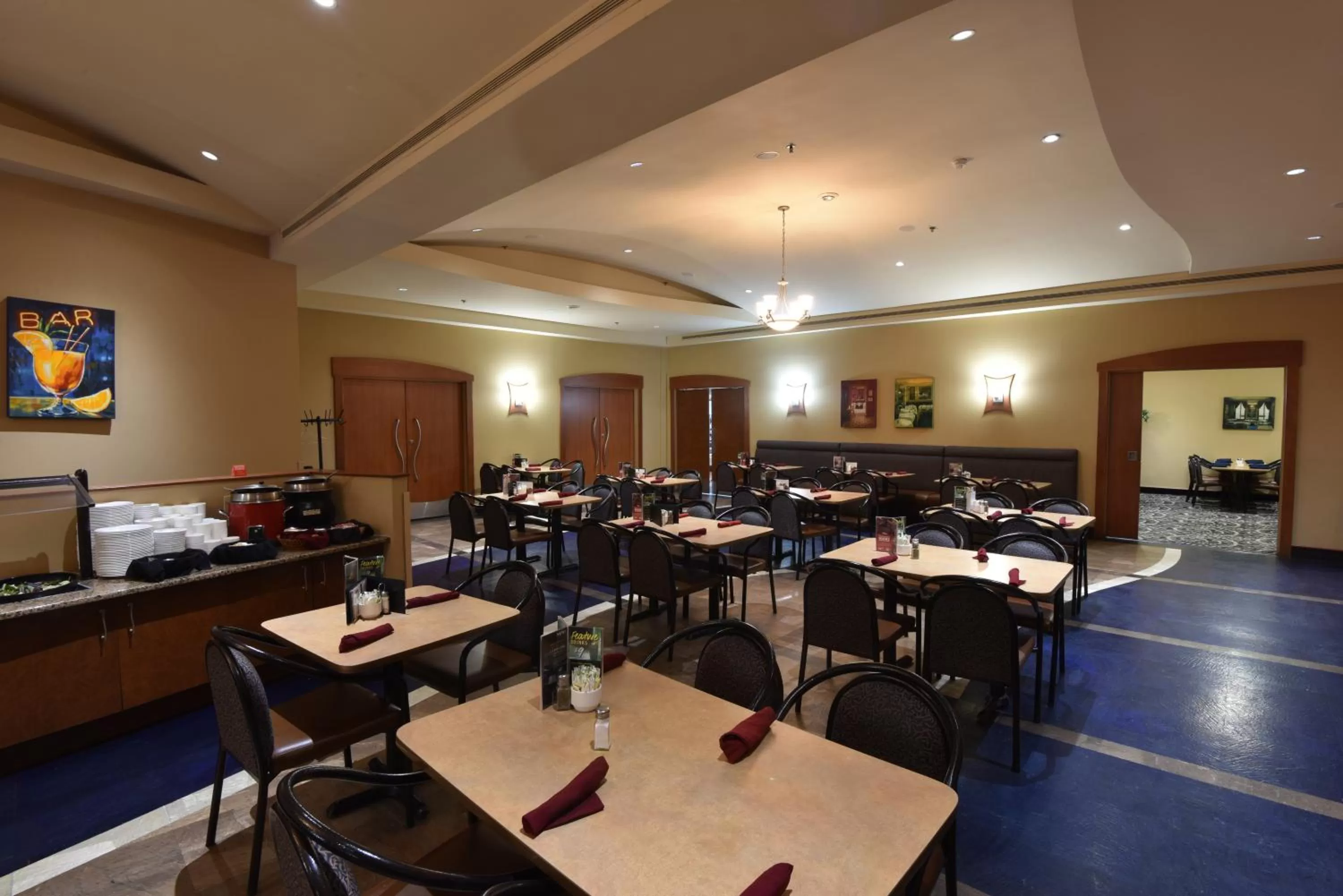 Restaurant/places to eat in Victoria Inn Hotel and Convention Center Winnipeg