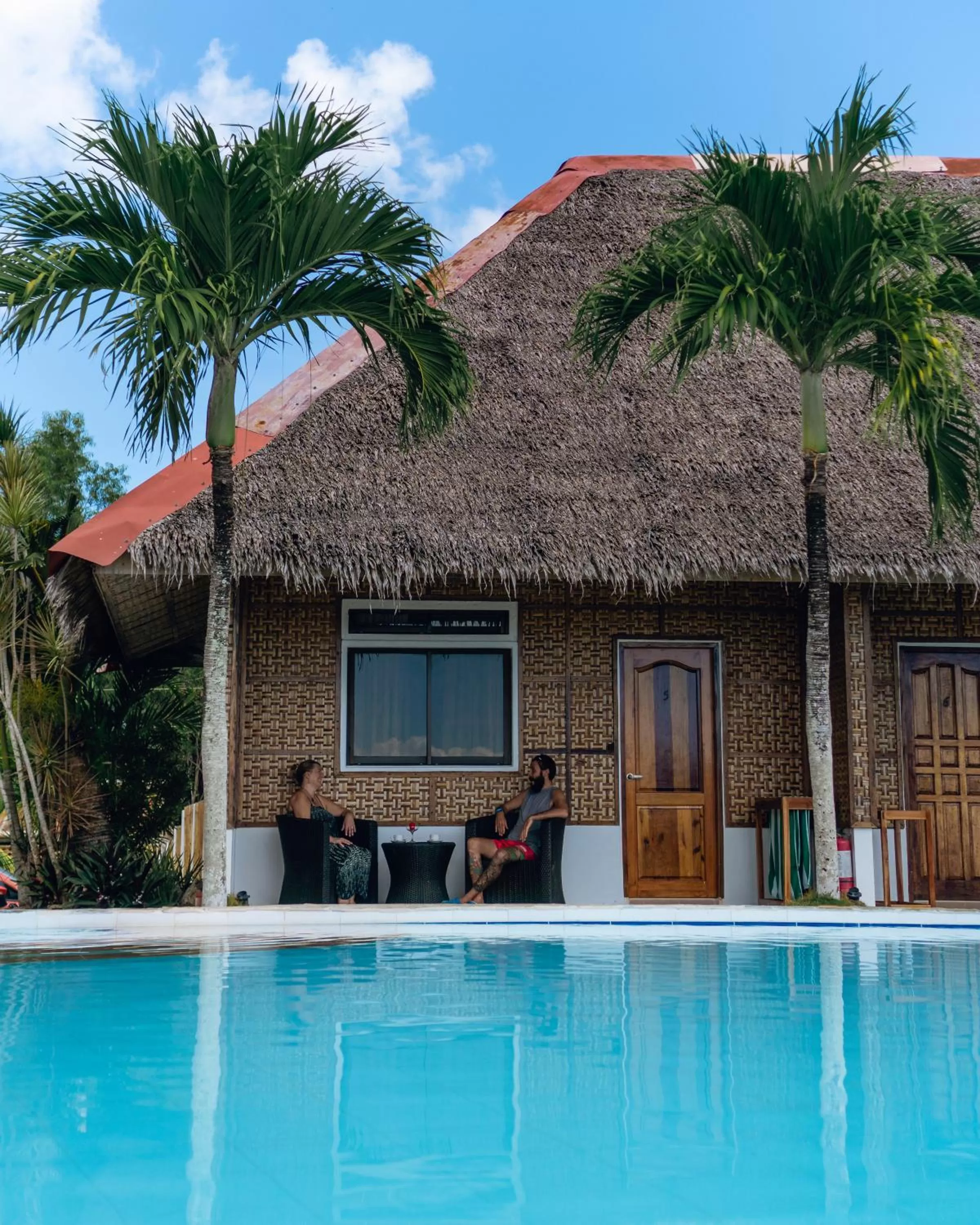 Swimming pool in Cliffside Resort