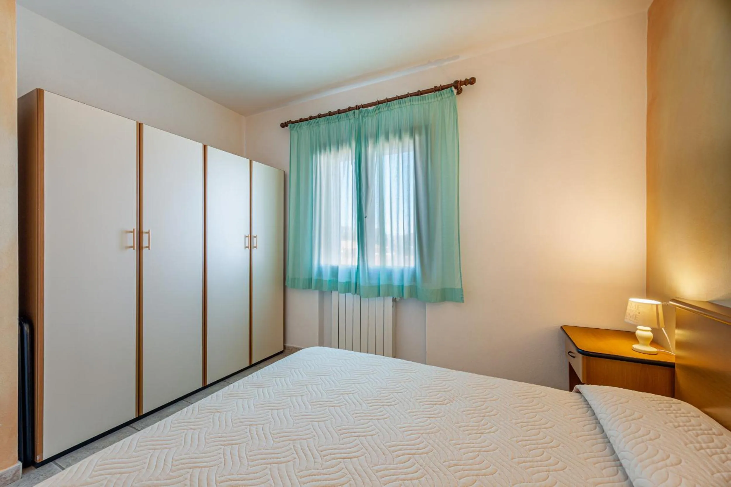 Bed in Marina Manna Hotel and Club Village