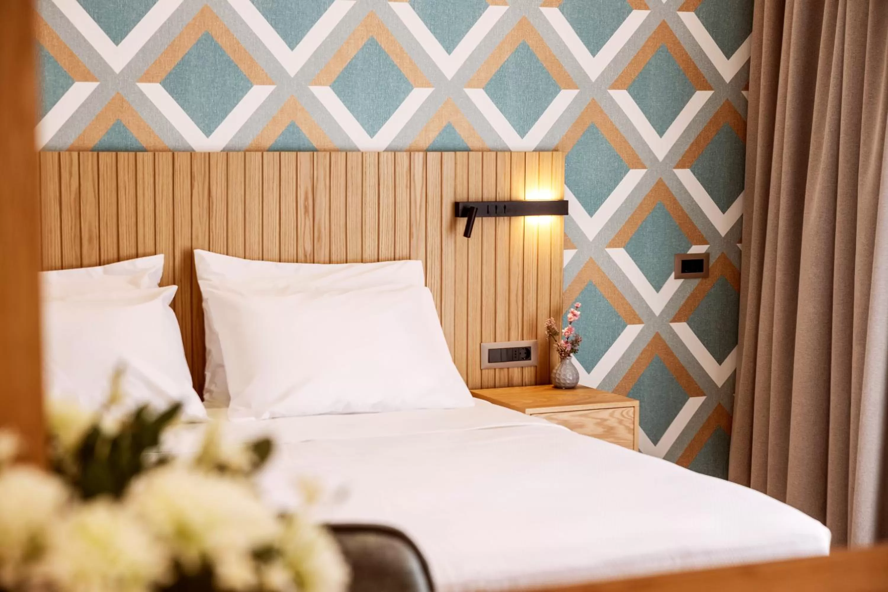 Bed in DAYS City Suites Athens