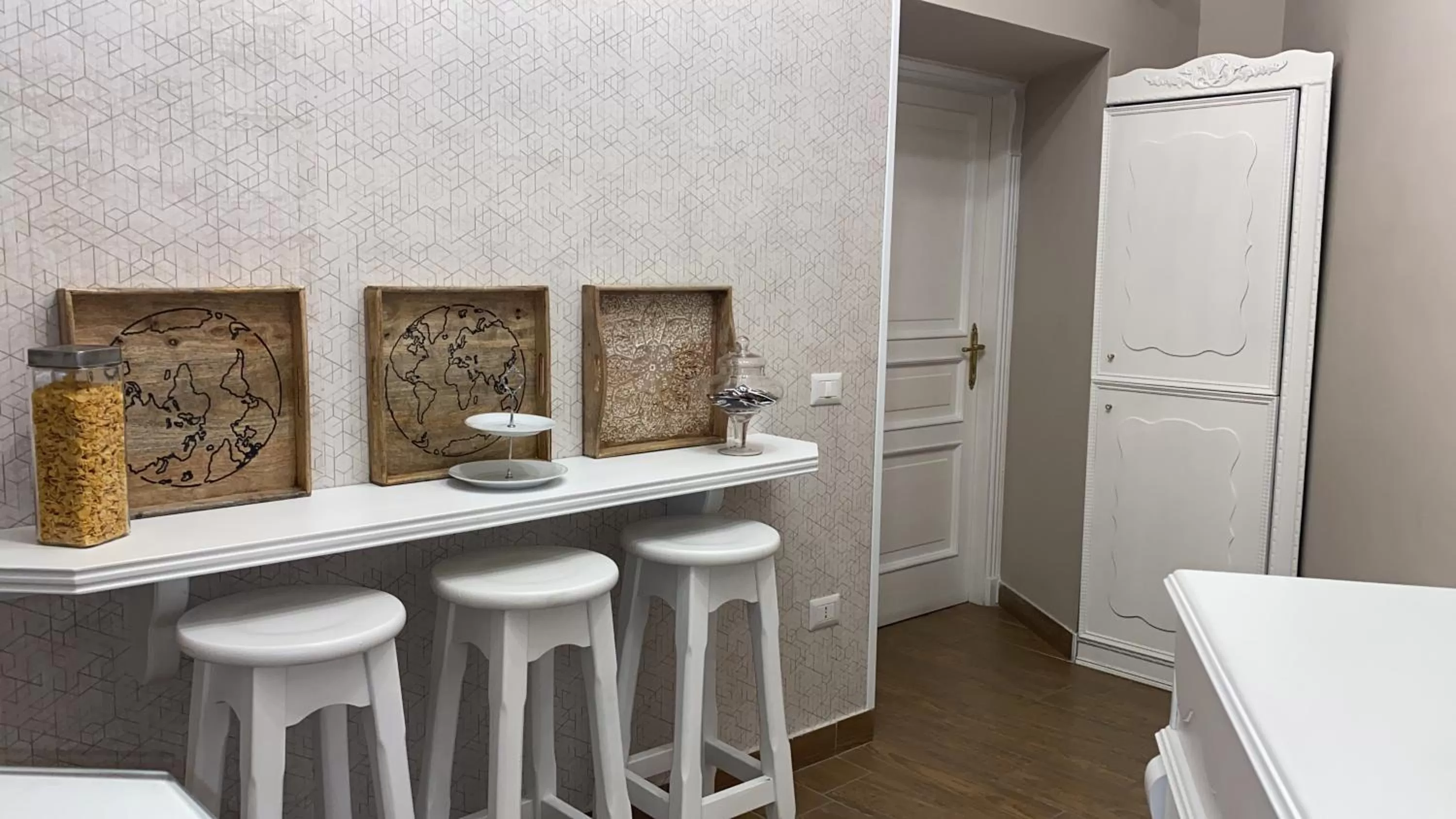 Decorative detail, Kitchen/Kitchenette in B&B Partenopeo