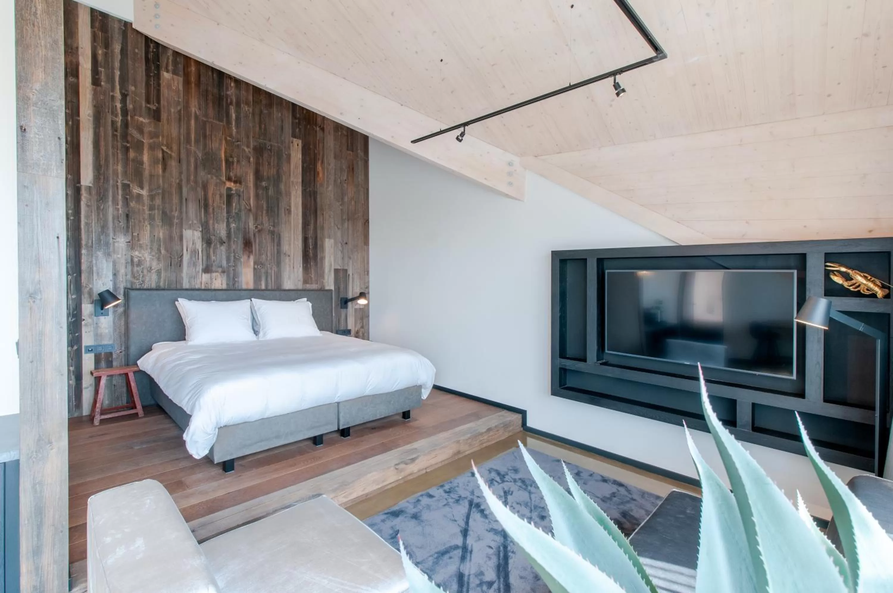 Bed in Waterrijk Oesterdam Hotel