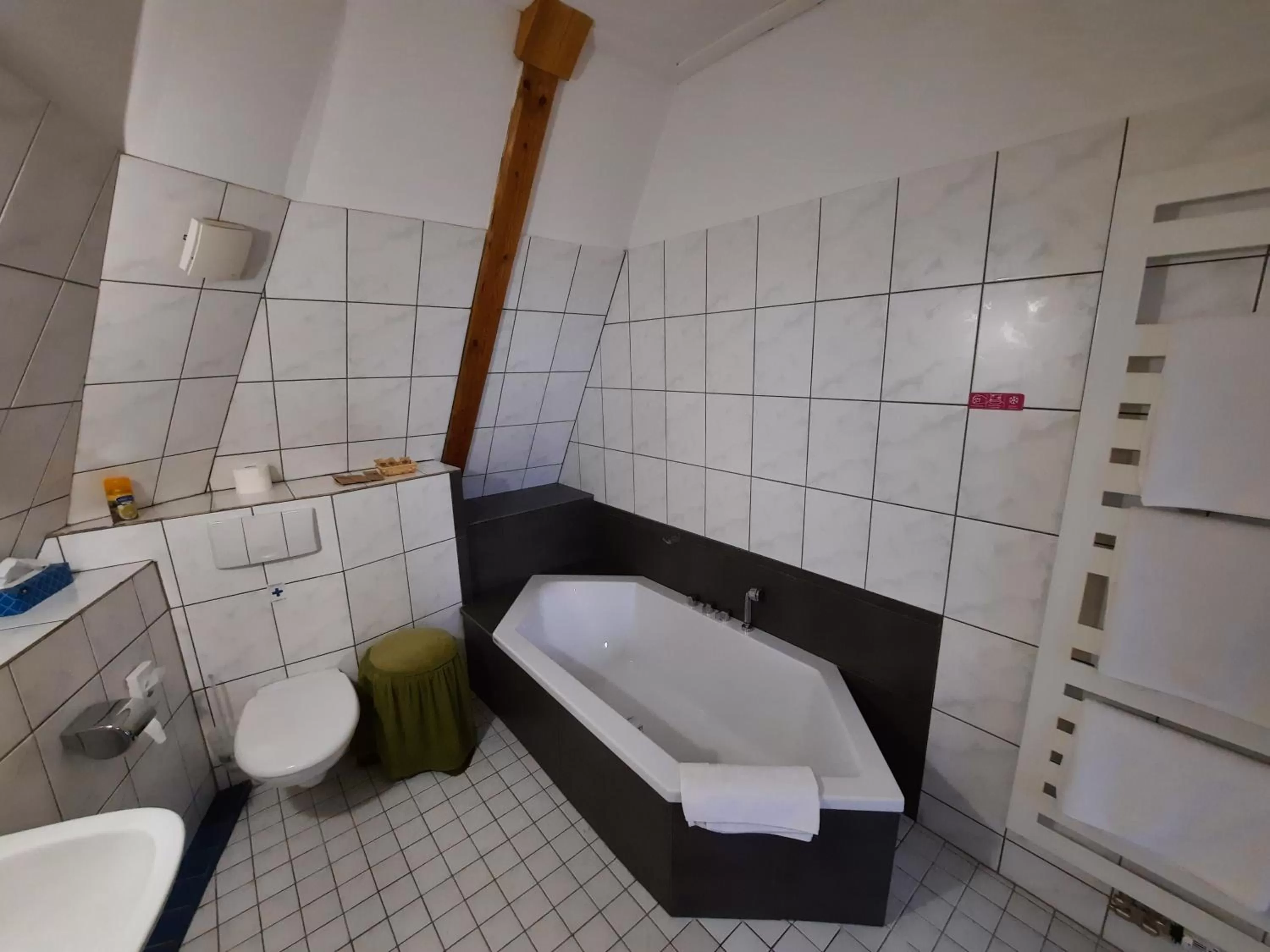 Bathroom in Hotel Koruna