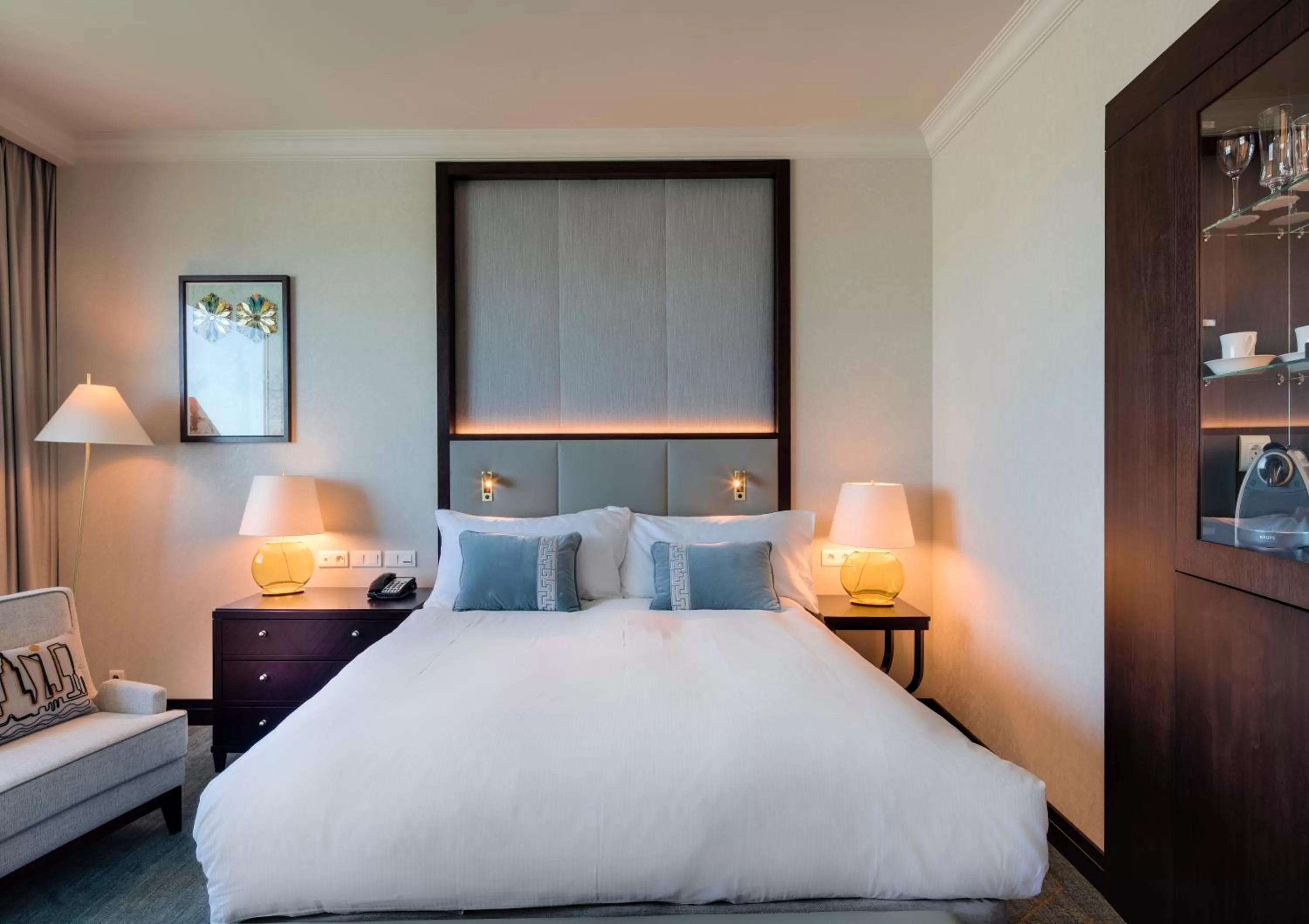 Photo of the whole room, Bed in InterContinental Warszawa by IHG