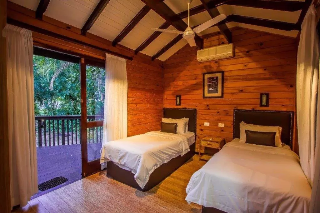 Bed in Imvubu Lodge