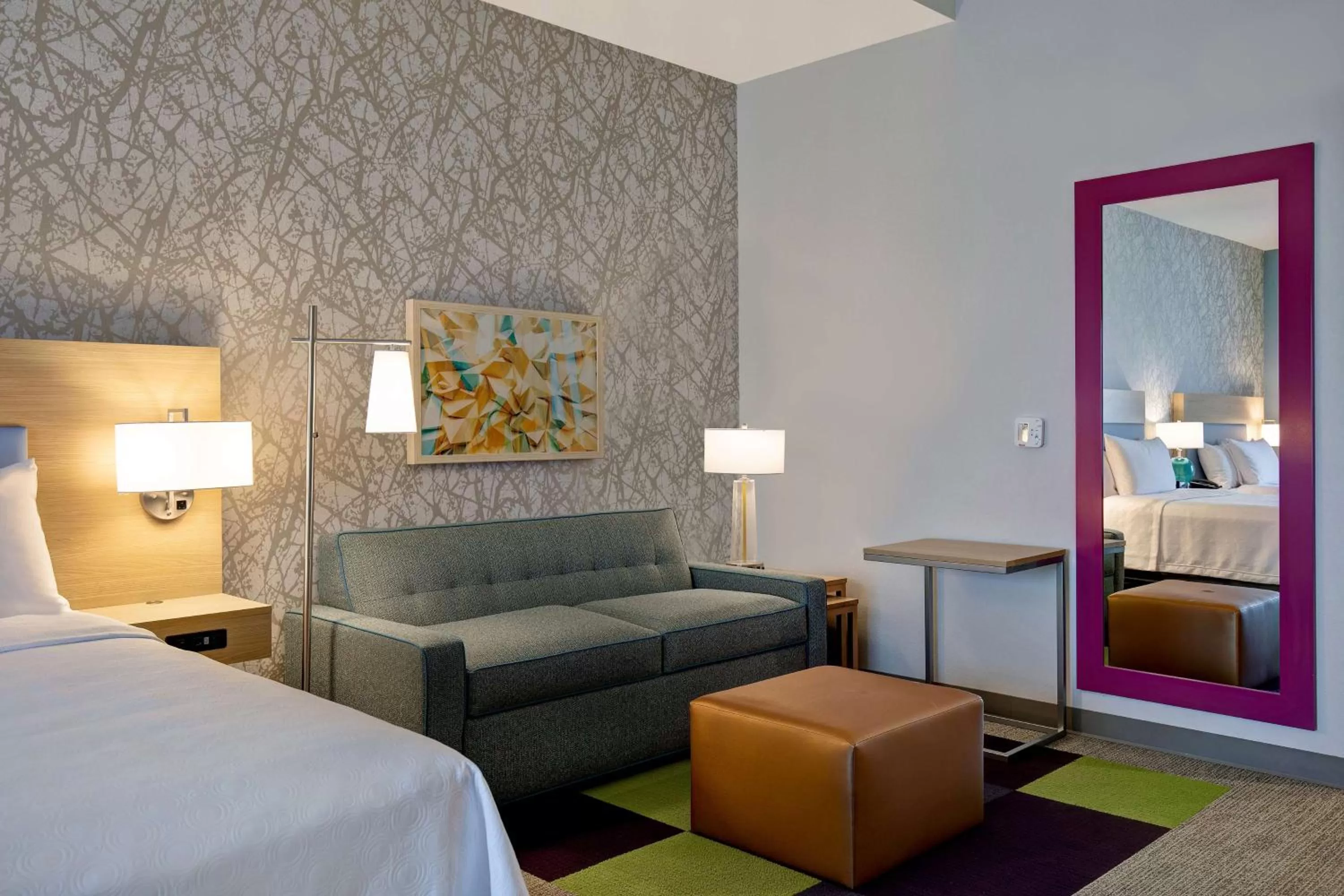 Living room, Bed in Home2 Suites By Hilton Lewisville Dallas