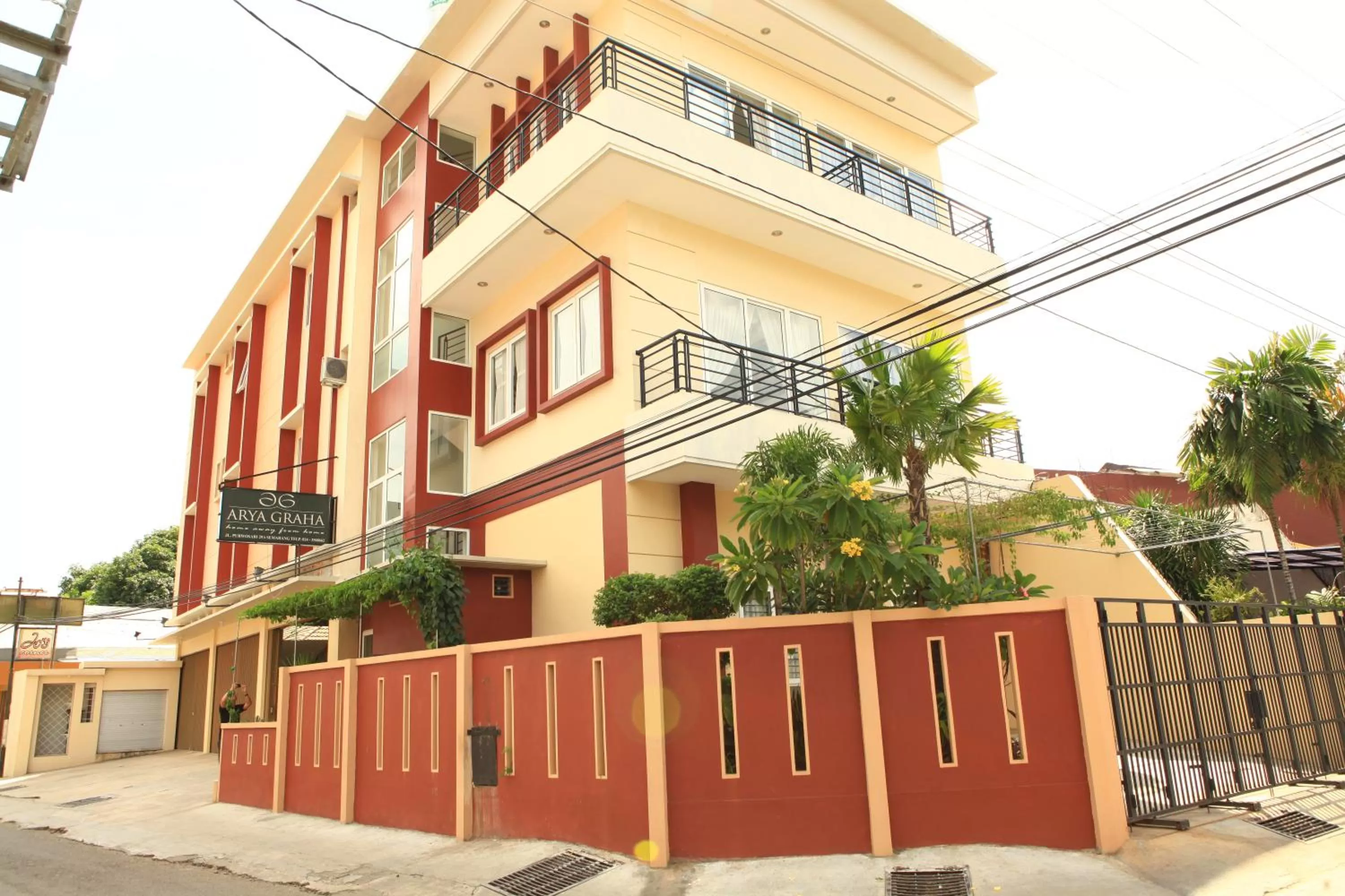 Property building in Arya Graha Semarang