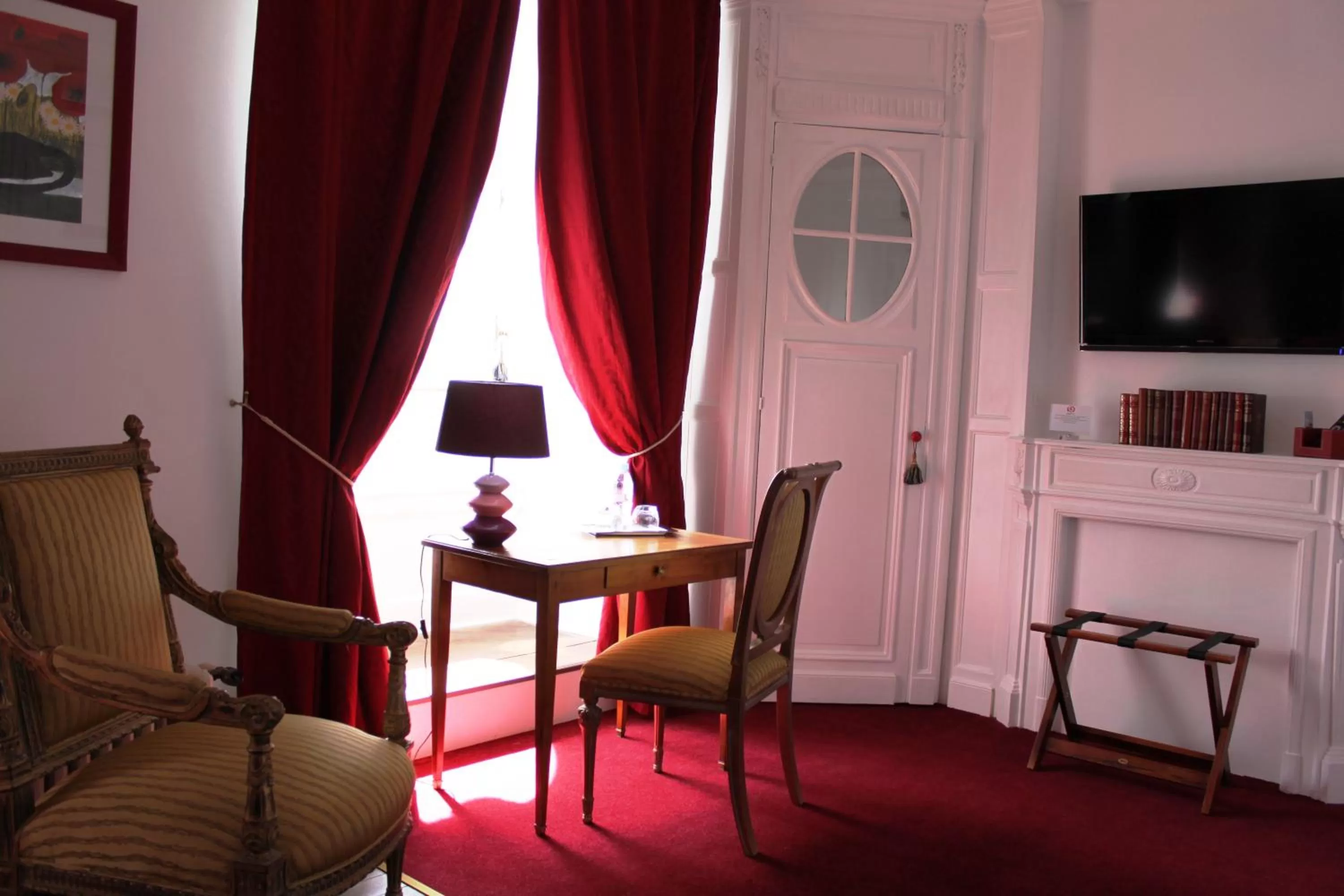 Photo of the whole room, Seating Area in Résidence et Chambres d'Hôtes de La Porte d'Arras
