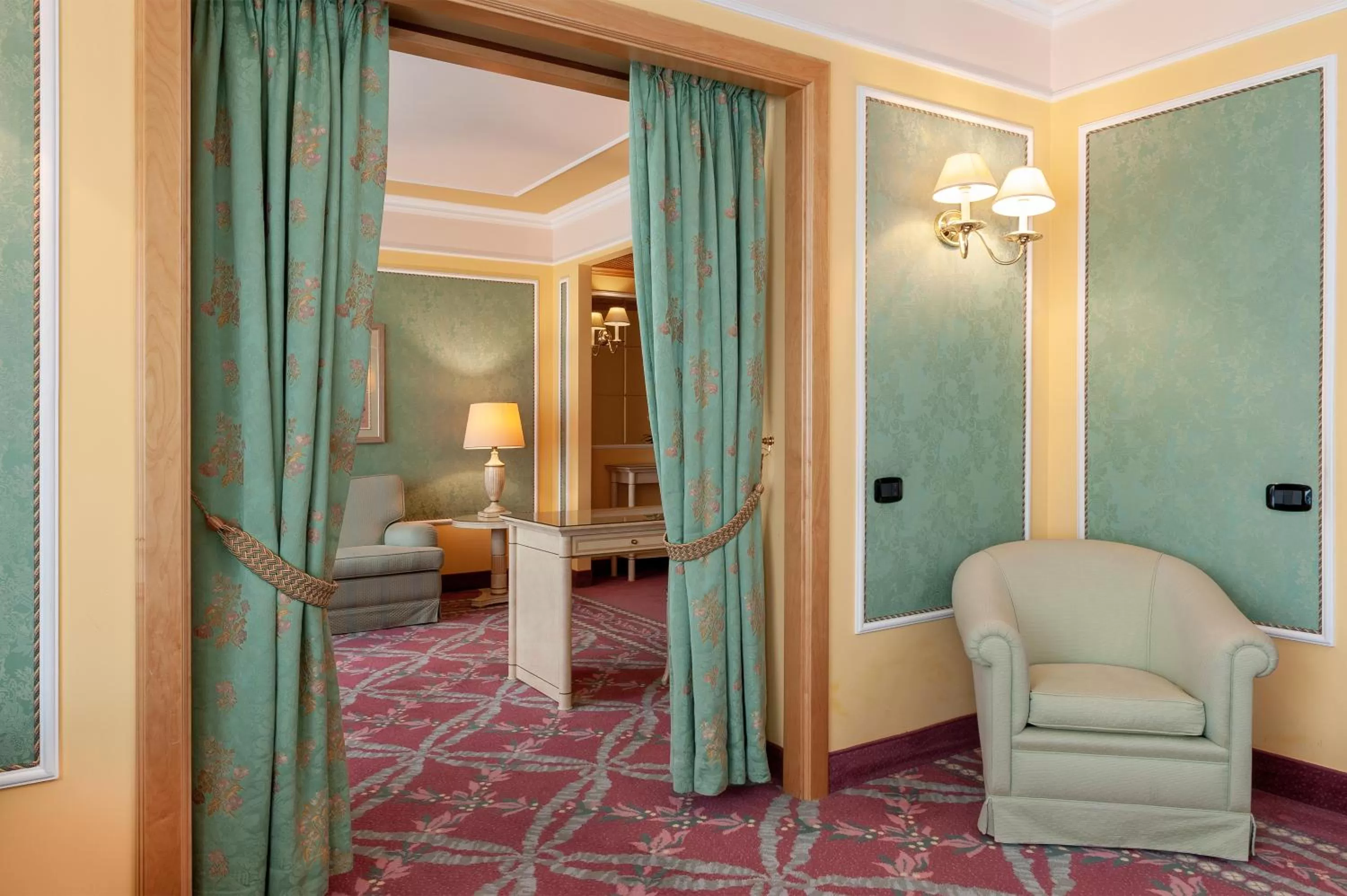 Living room in Agora' Palace Hotel