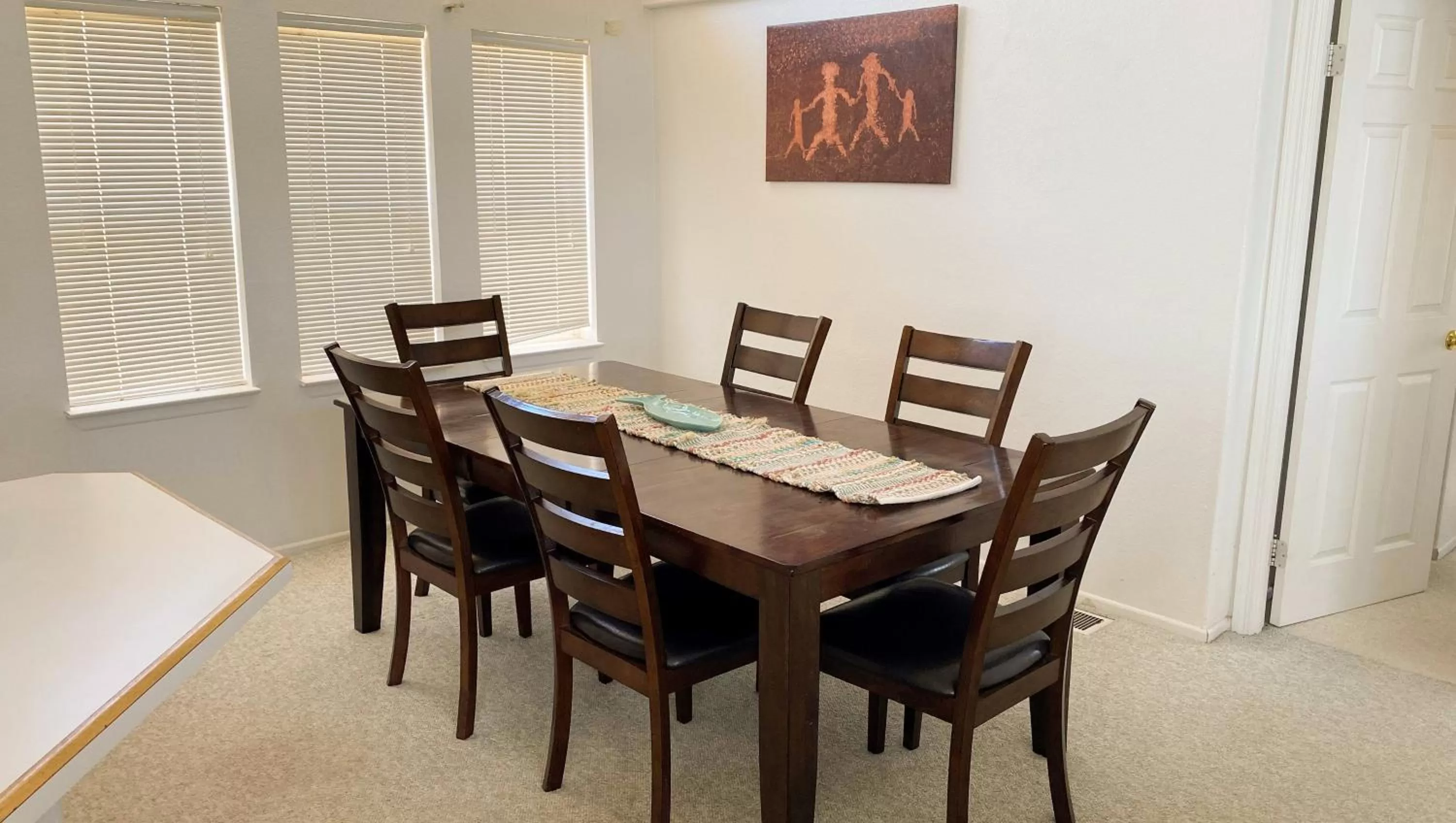 Dining area in Ticaboo Lodge
