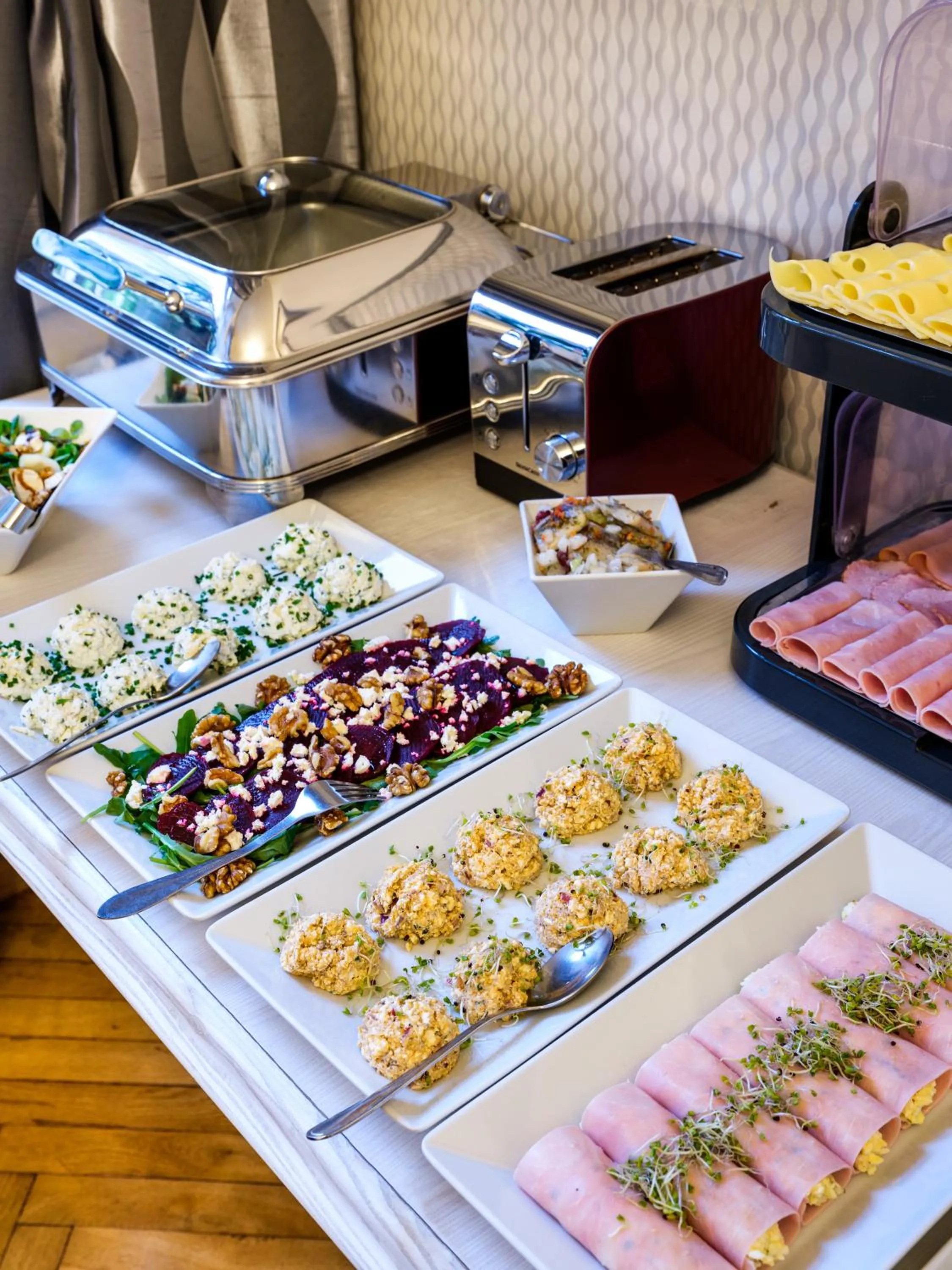 Breakfast in Kosmopolita Apartments