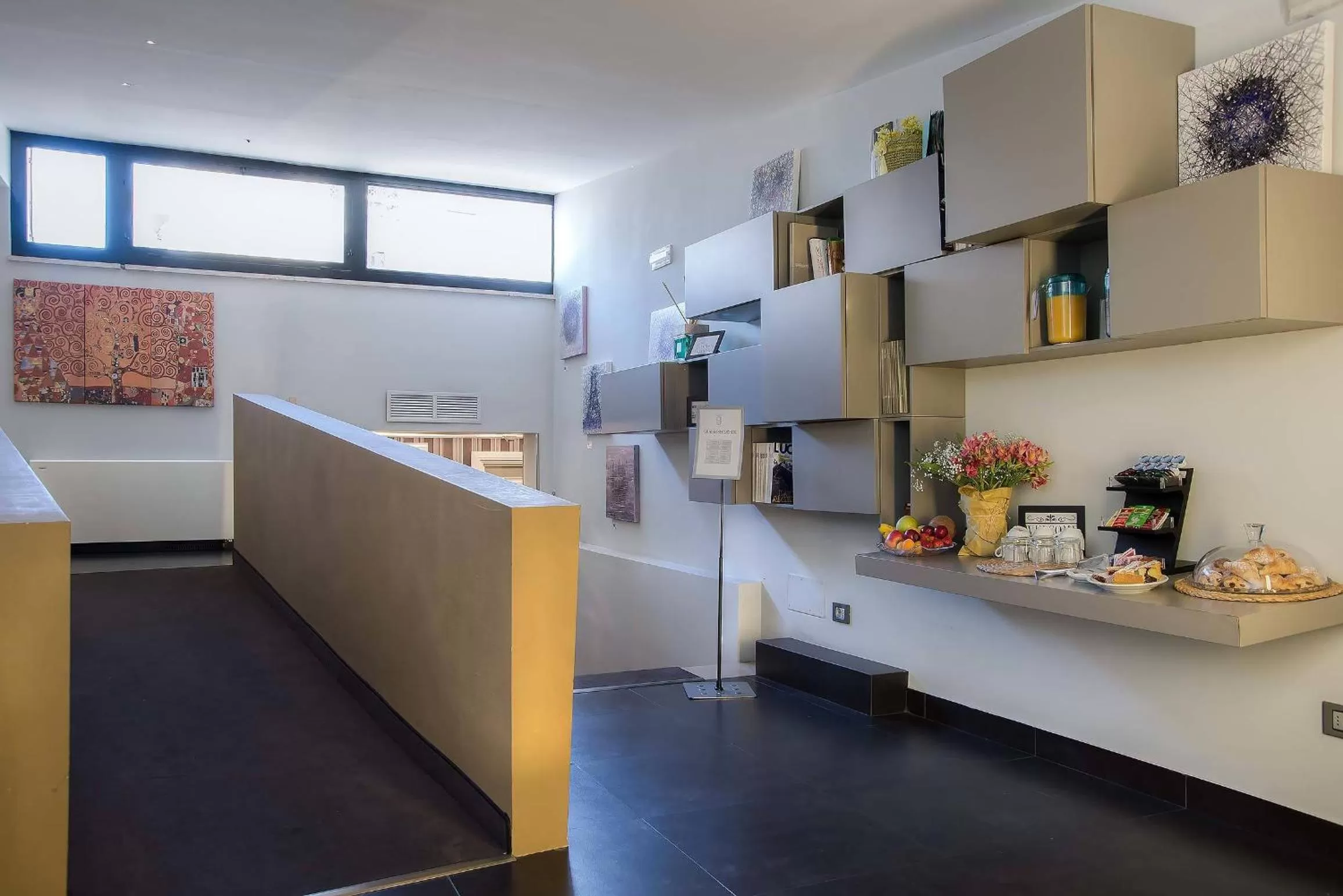 Food in Fragrance Hotel St. Peter