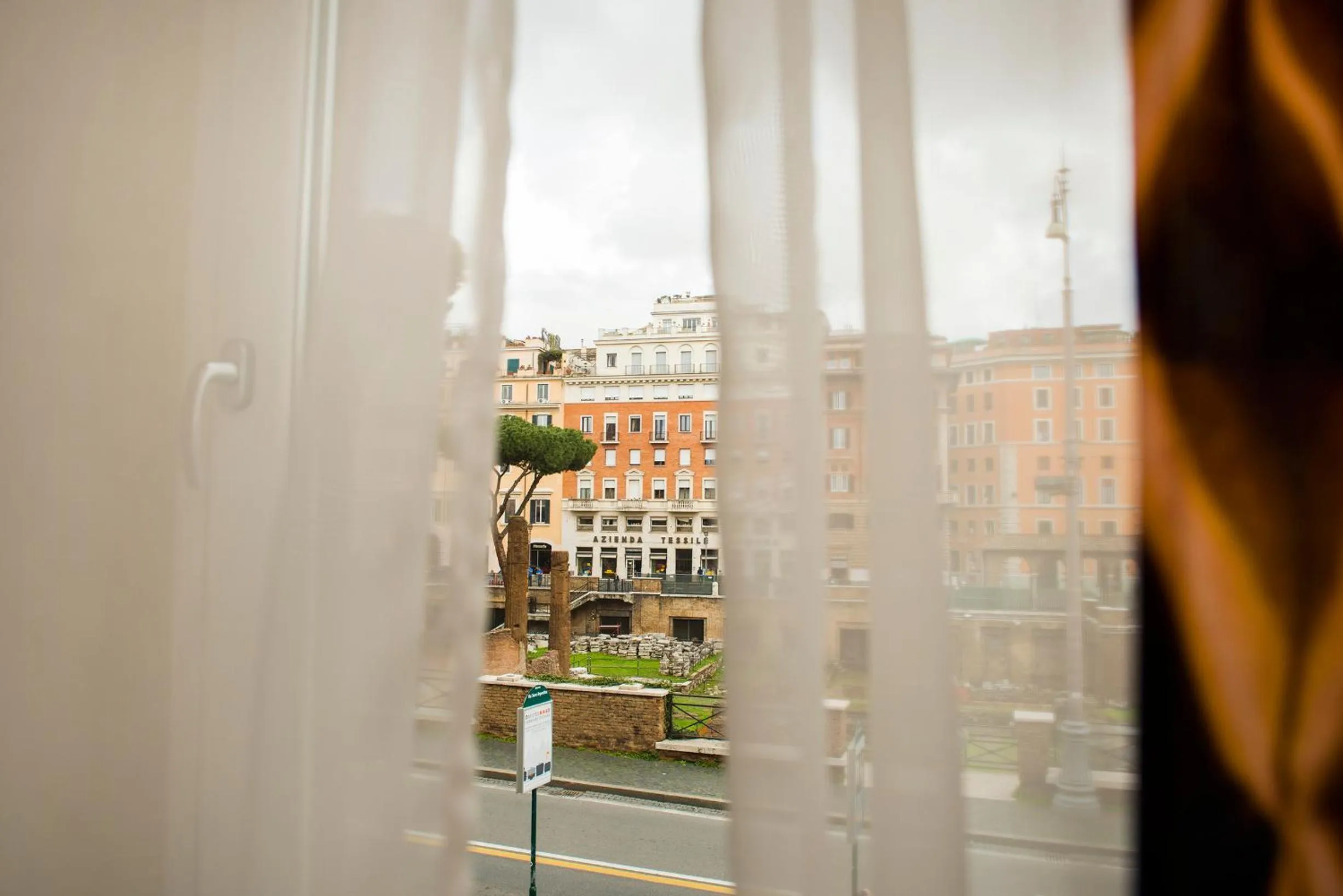Decorative detail in Torre Argentina Relais - Residenze di Charme