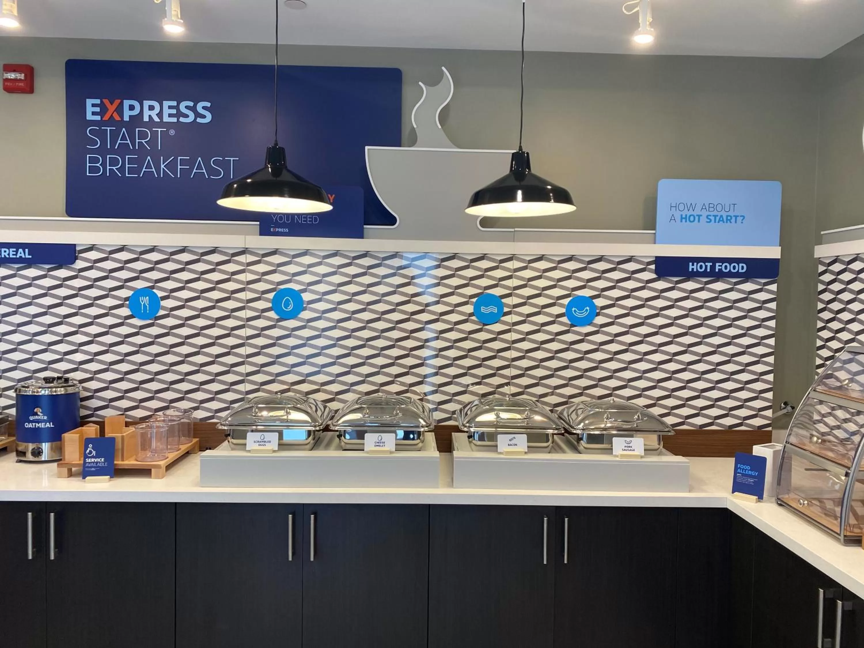 Breakfast in Holiday Inn Express & Suites - Collingwood